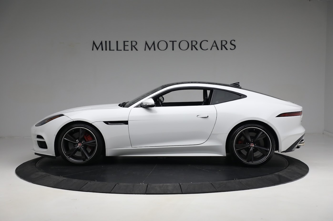 Used 2018 Jaguar F-TYPE R | St. Petersburg, FL