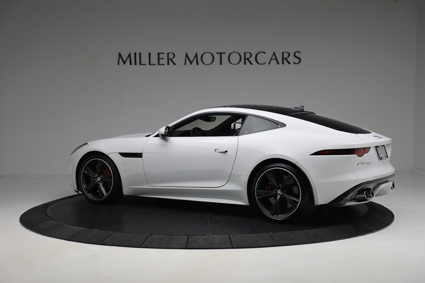 Used 2018 Jaguar F-TYPE R | St. Petersburg, FL