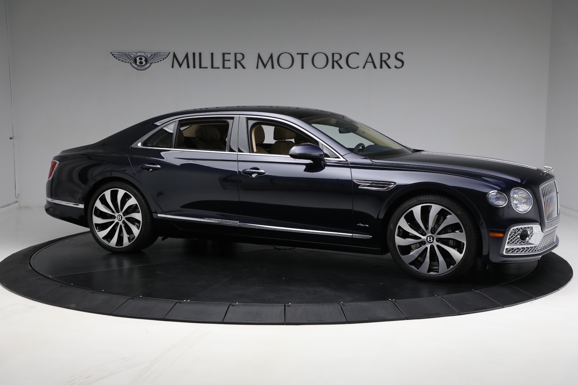 New 2024 Bentley Flying Spur Hybrid Azure | St. Petersburg, FL