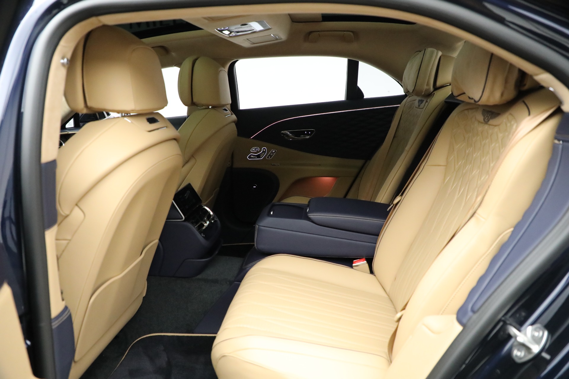 New 2024 Bentley Flying Spur Hybrid Azure | St. Petersburg, FL