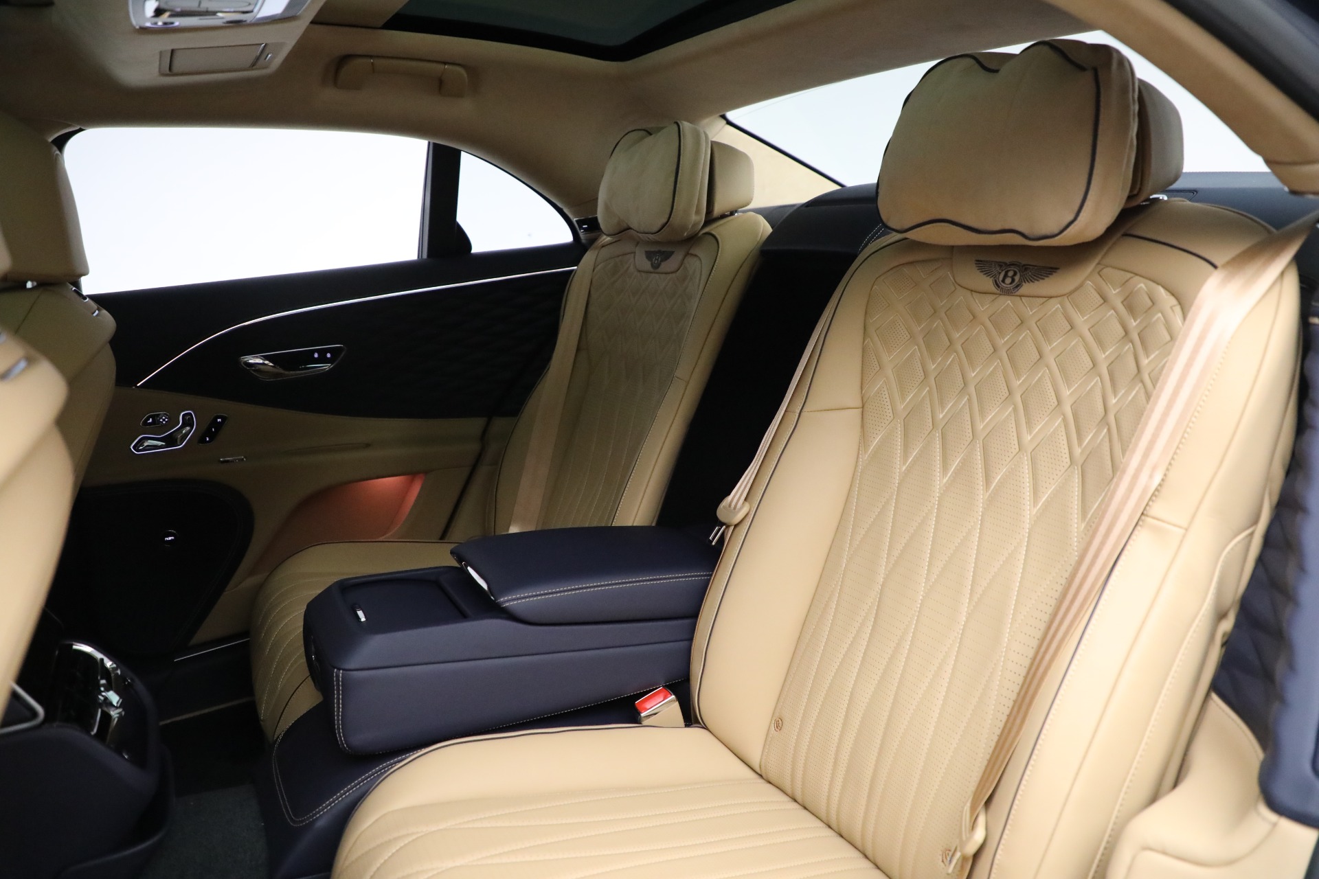 New 2024 Bentley Flying Spur Hybrid Azure | St. Petersburg, FL