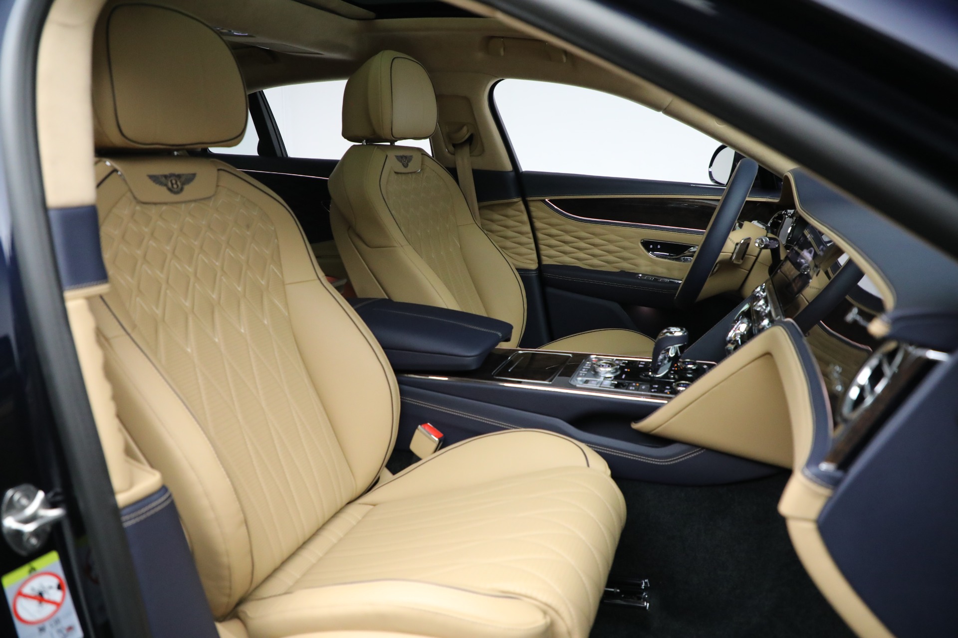 New 2024 Bentley Flying Spur Hybrid Azure | St. Petersburg, FL
