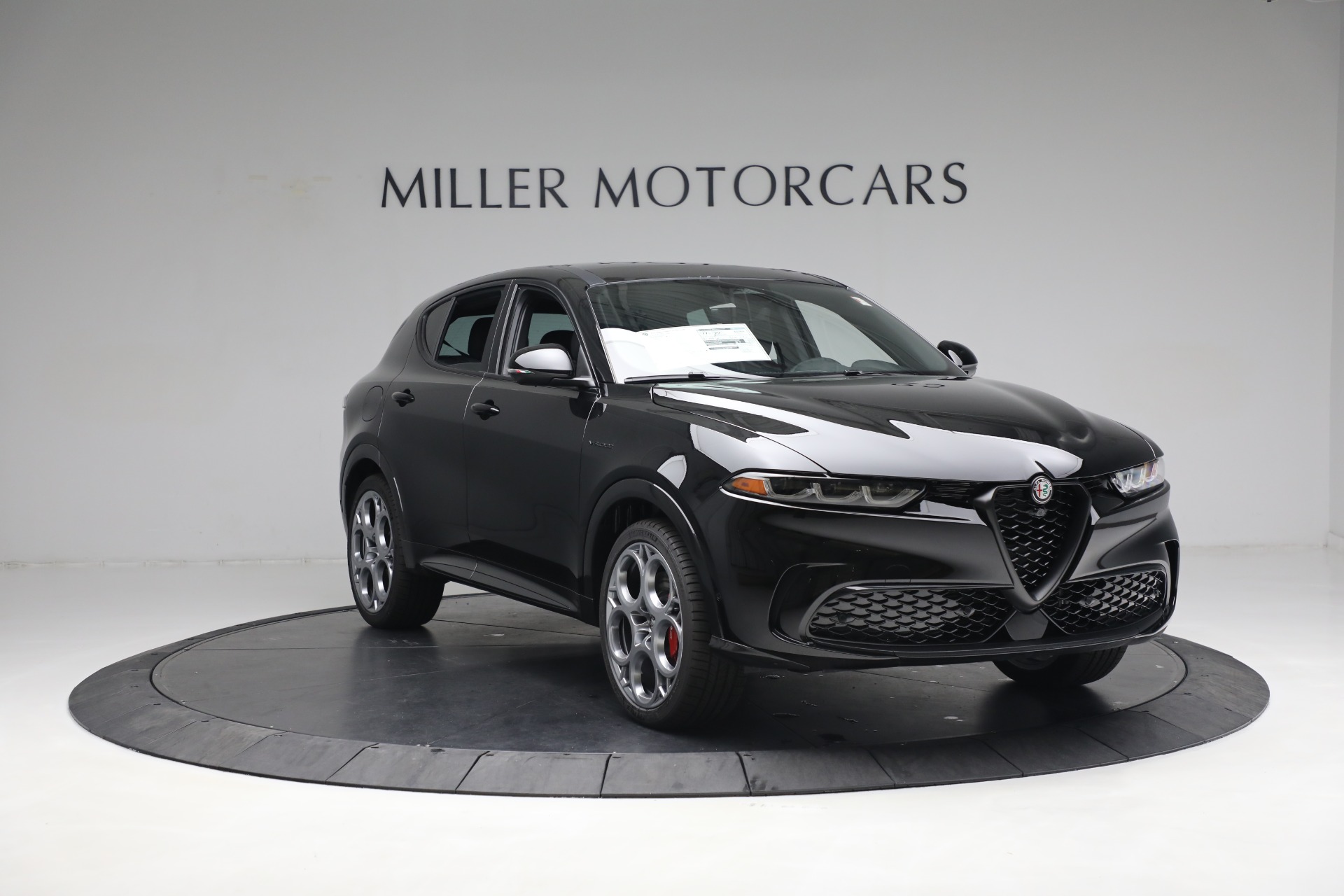 New 2024 Alfa Romeo Tonale Veloce | St. Petersburg, FL