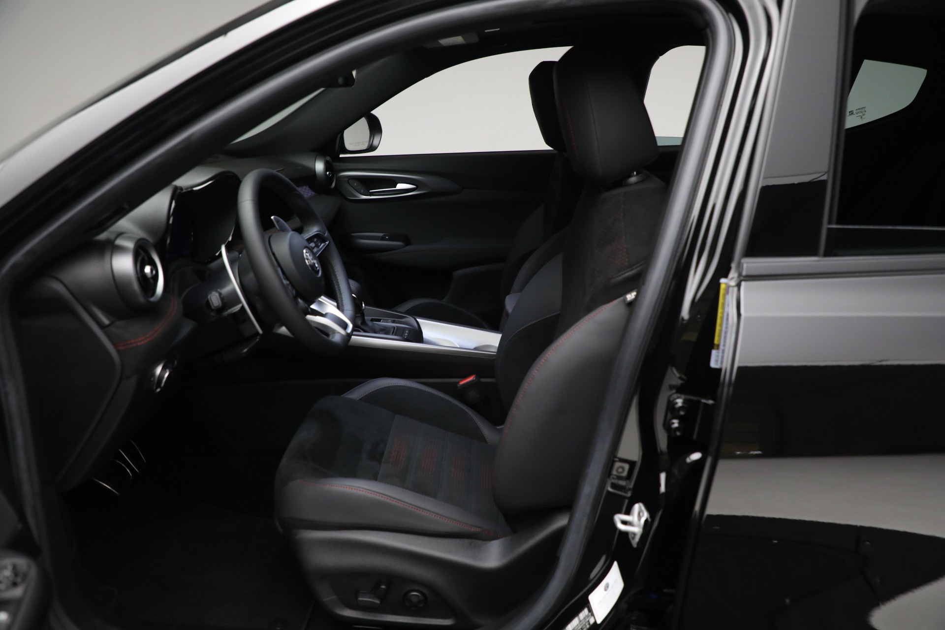 New 2024 Alfa Romeo Tonale Veloce | St. Petersburg, FL
