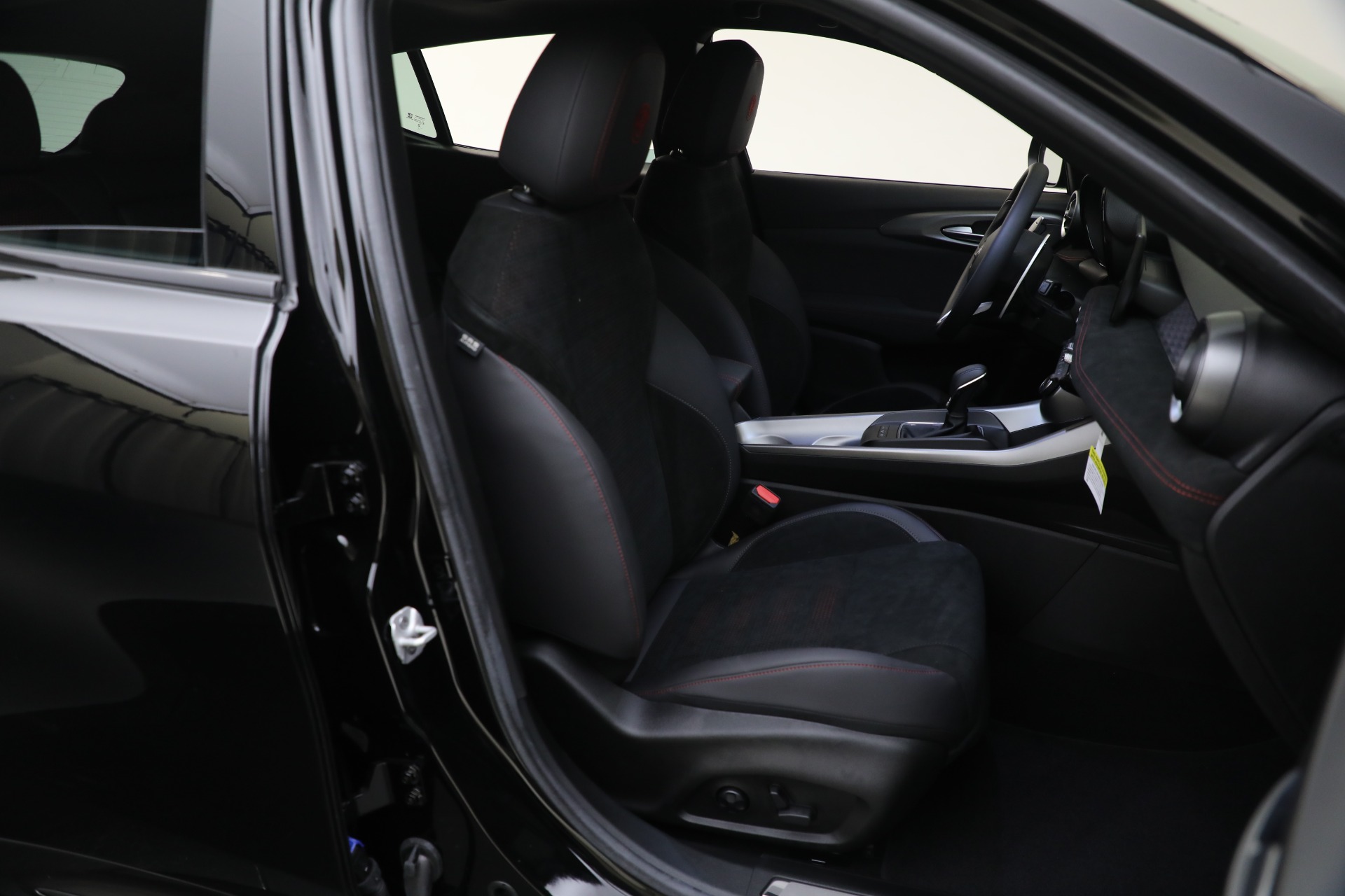 New 2024 Alfa Romeo Tonale Veloce | St. Petersburg, FL