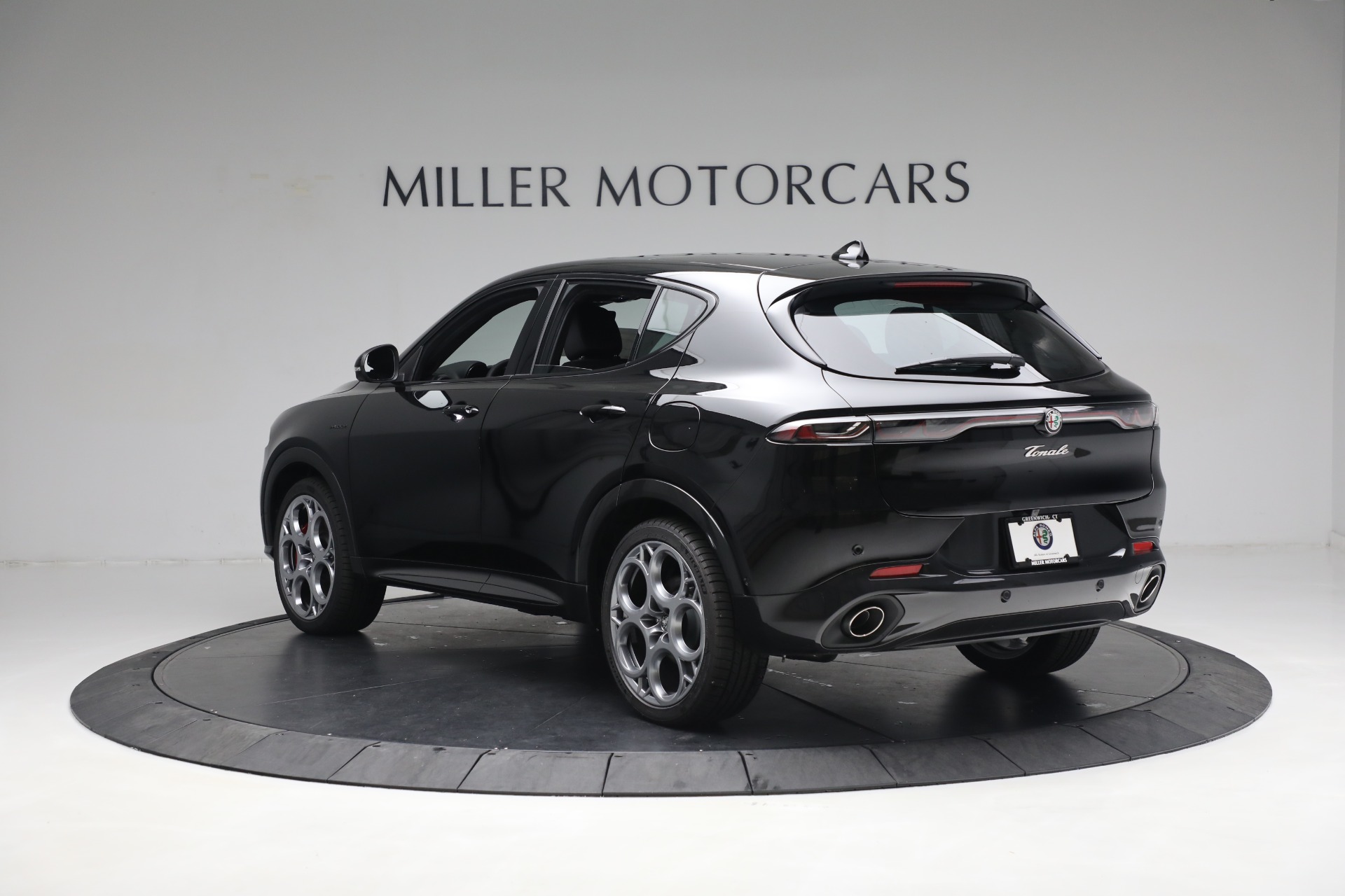 New 2024 Alfa Romeo Tonale Veloce | St. Petersburg, FL