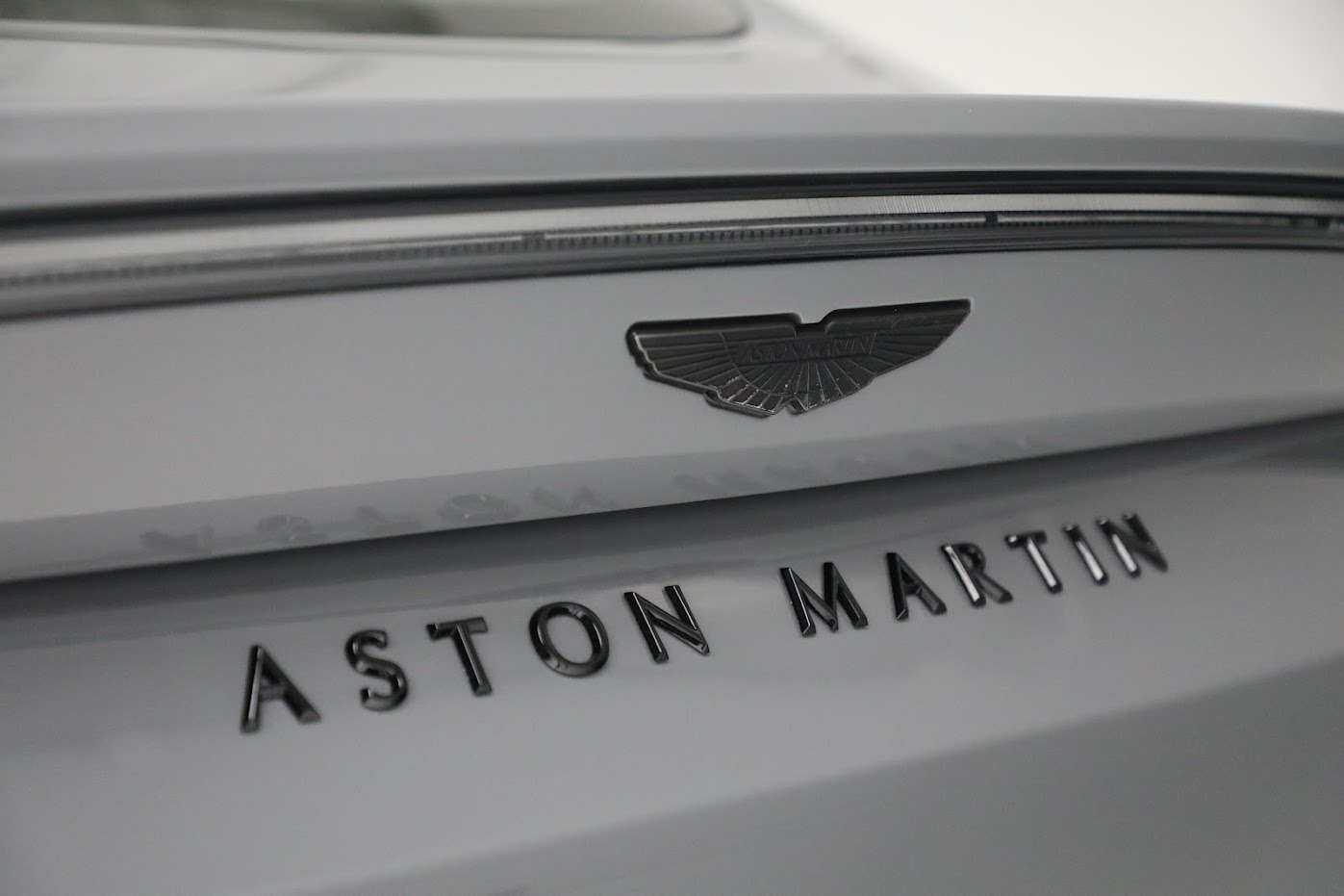 New 2023 Aston Martin Vantage V8 | St. Petersburg, FL