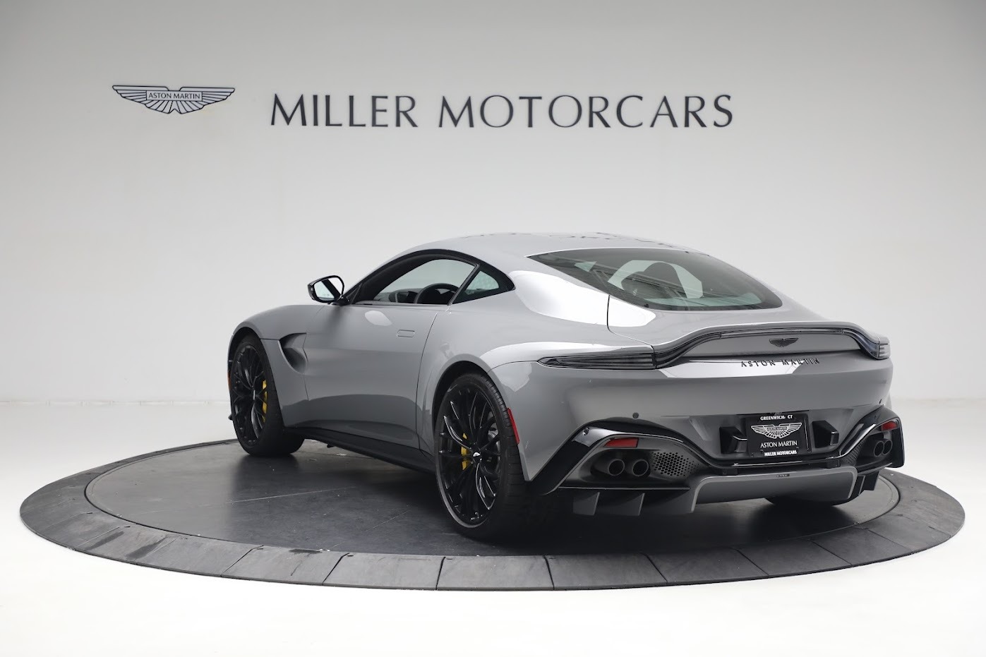 New 2023 Aston Martin Vantage V8 | St. Petersburg, FL