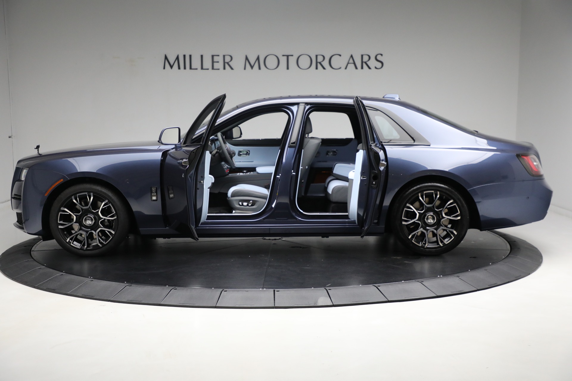 New 2024 Rolls-Royce Black Badge Ghost | St. Petersburg, FL