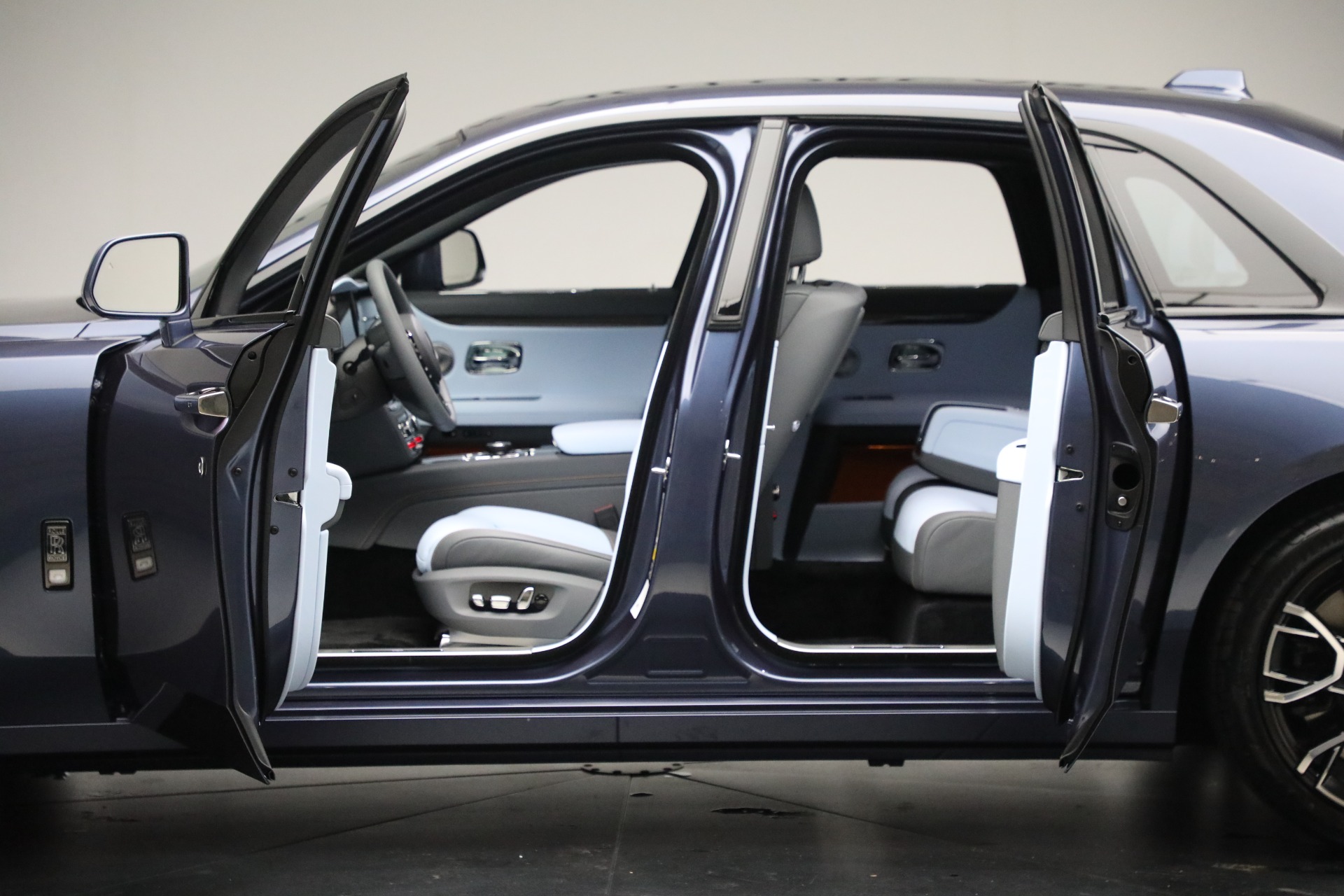 New 2024 Rolls-Royce Black Badge Ghost | St. Petersburg, FL