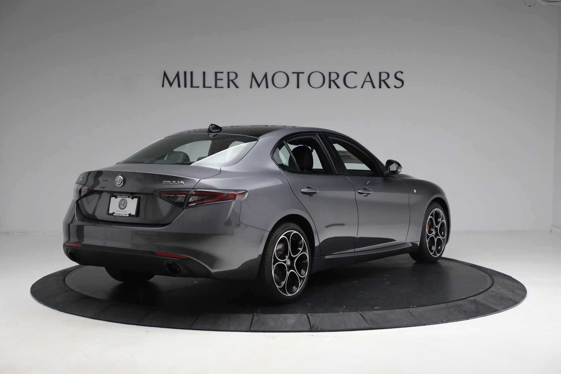 New 2024 Alfa Romeo Giulia Ti | St. Petersburg, FL