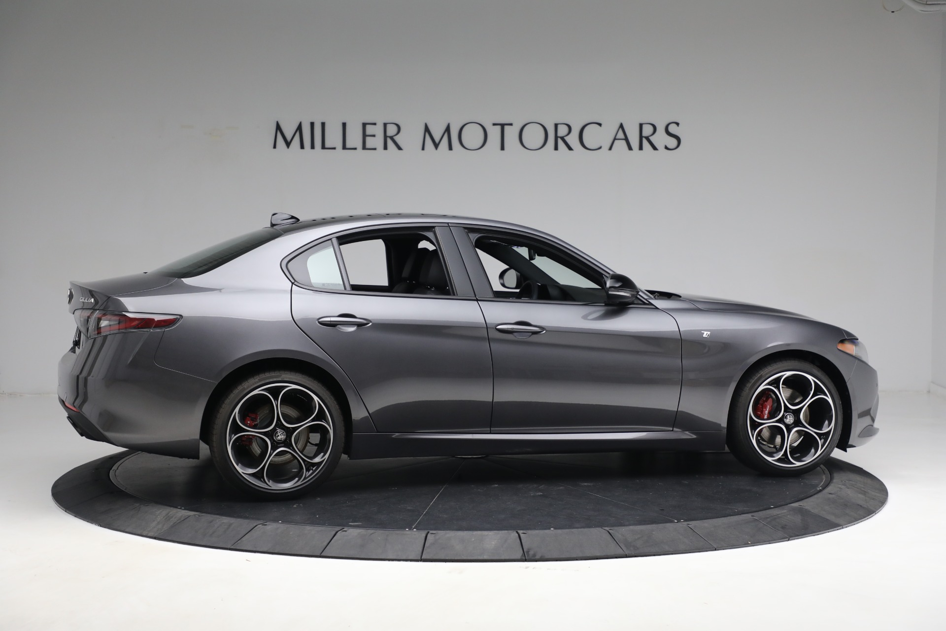 New 2024 Alfa Romeo Giulia Ti | St. Petersburg, FL