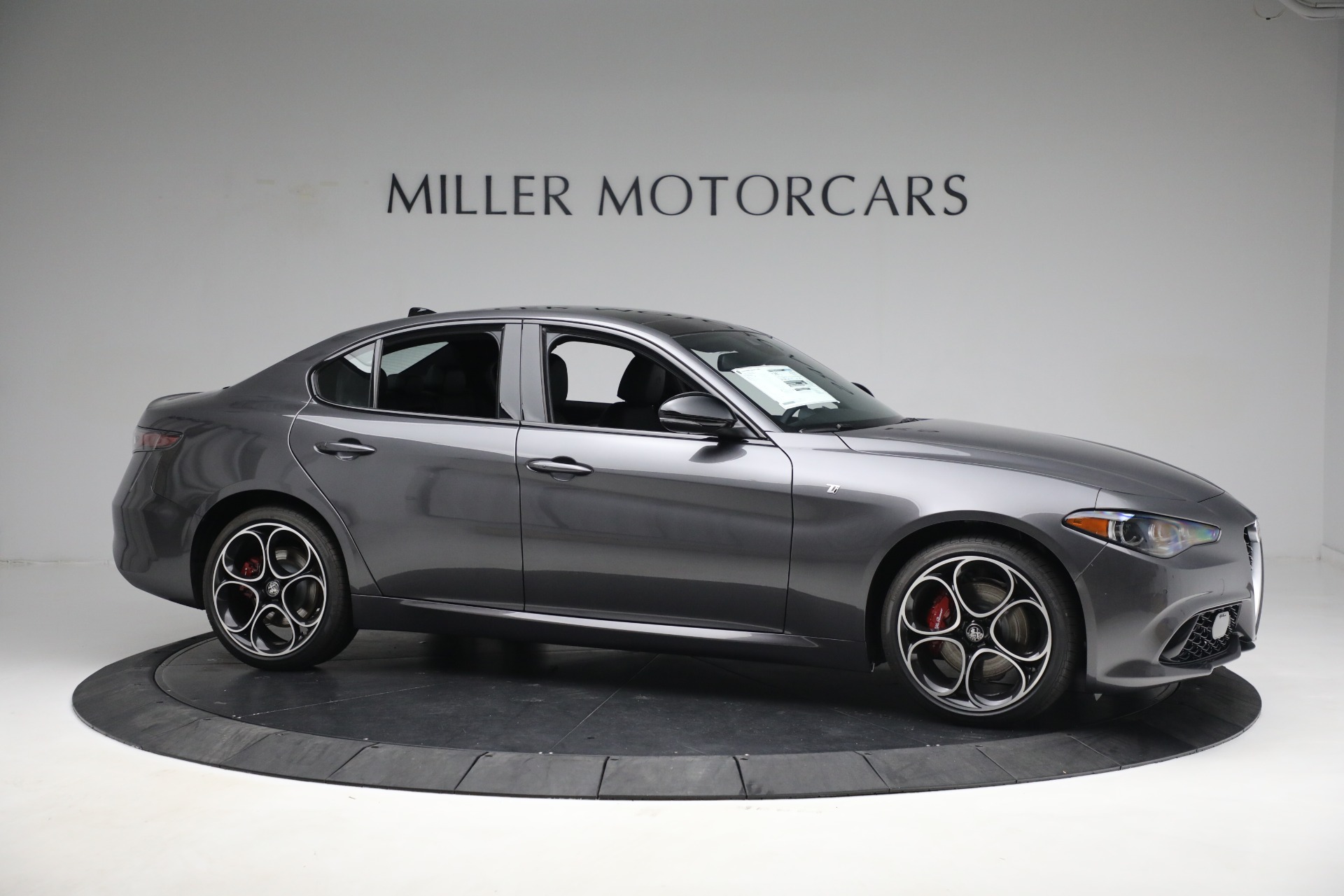 New 2024 Alfa Romeo Giulia Ti | St. Petersburg, FL