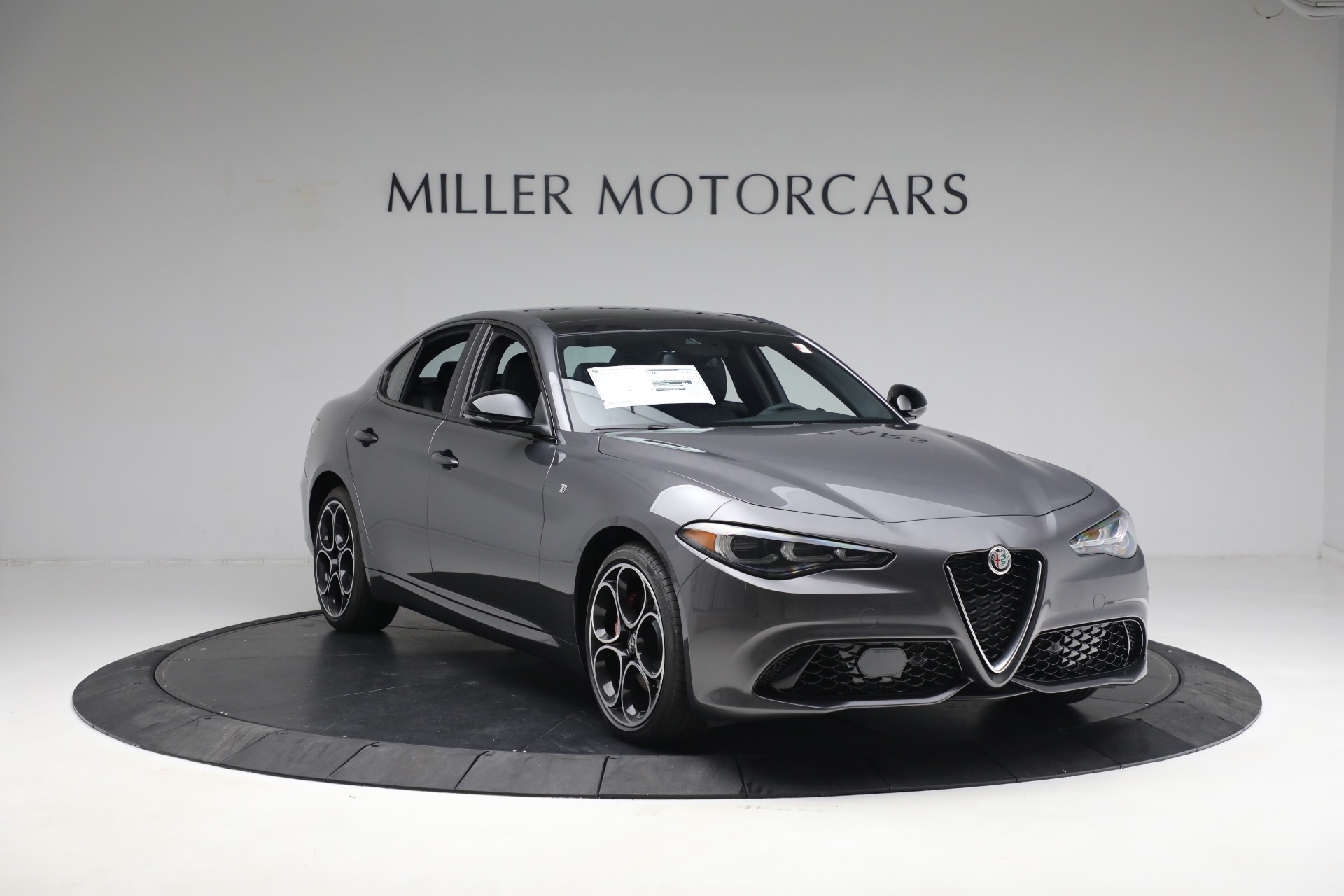 New 2024 Alfa Romeo Giulia Ti | St. Petersburg, FL