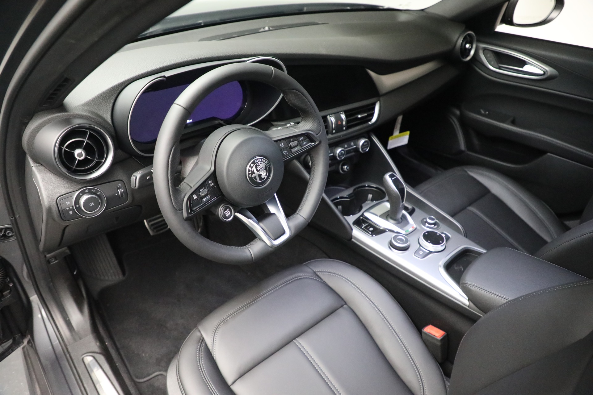 New 2024 Alfa Romeo Giulia Ti | St. Petersburg, FL