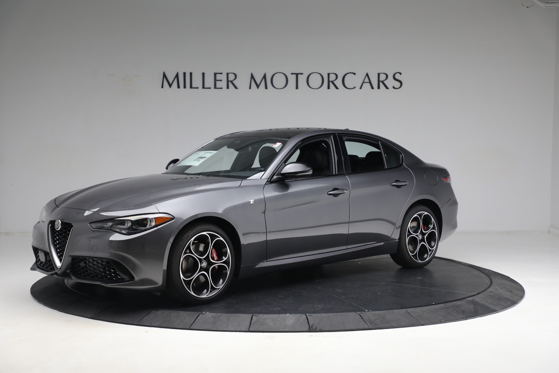 New 2024 Alfa Romeo Giulia Ti | St. Petersburg, FL