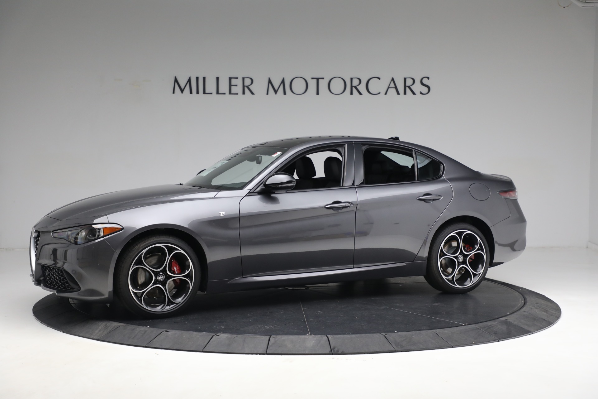 New 2024 Alfa Romeo Giulia Ti | St. Petersburg, FL
