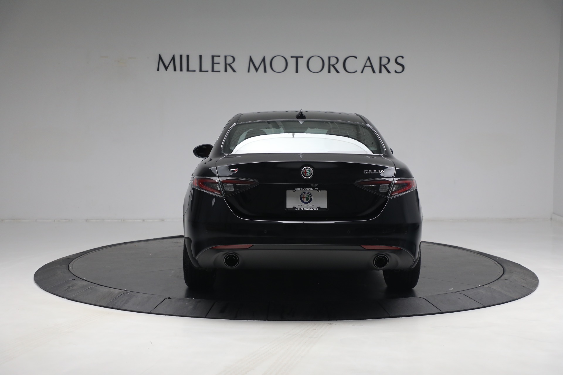 New 2024 Alfa Romeo Giulia Ti | St. Petersburg, FL