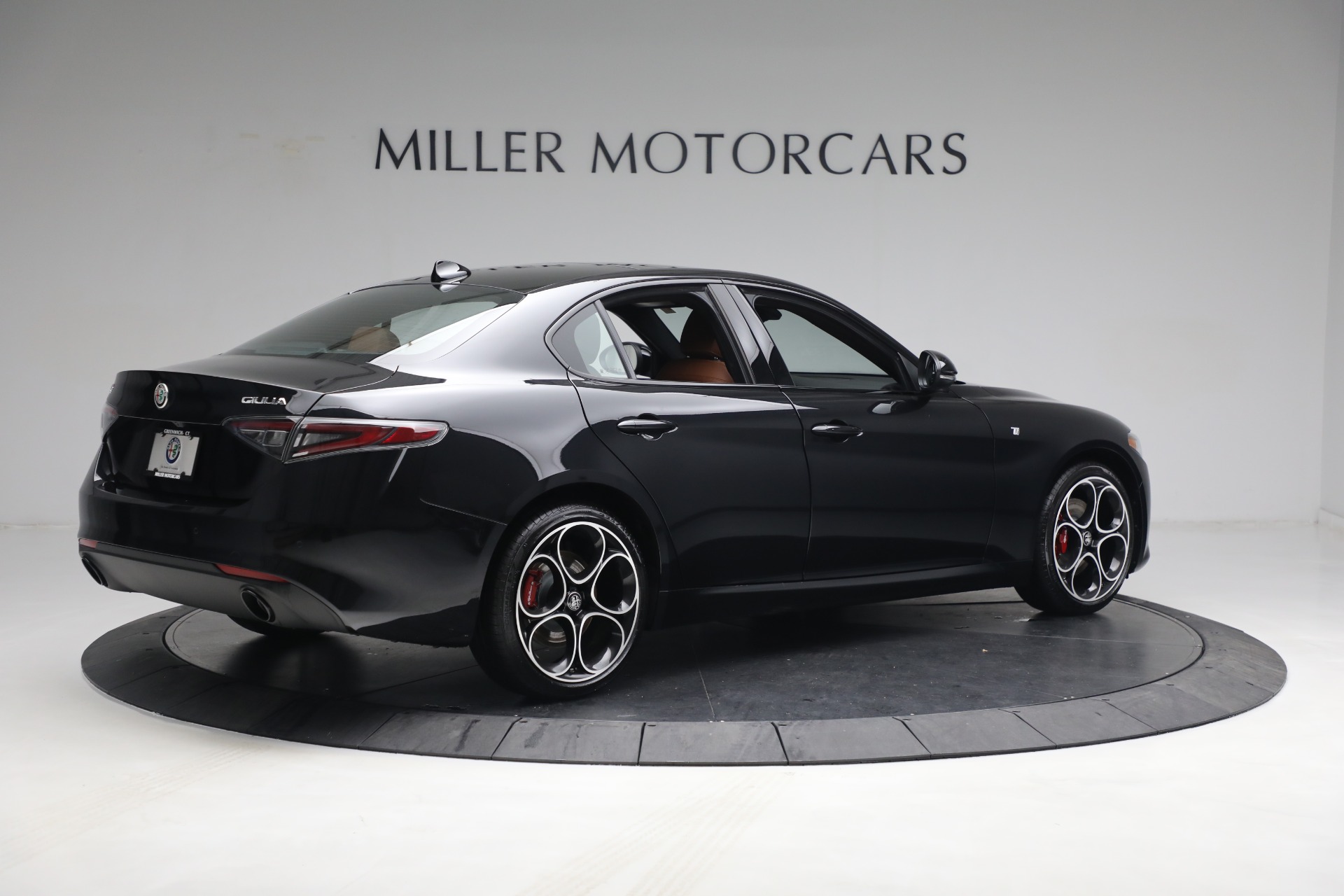 New 2024 Alfa Romeo Giulia Ti | St. Petersburg, FL