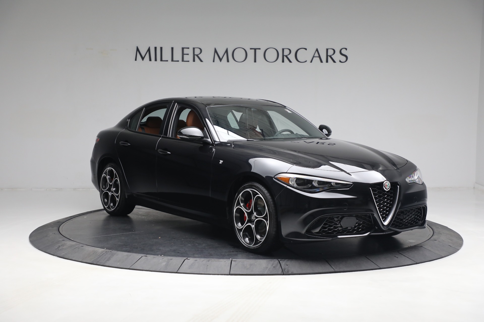 New 2024 Alfa Romeo Giulia Ti | St. Petersburg, FL