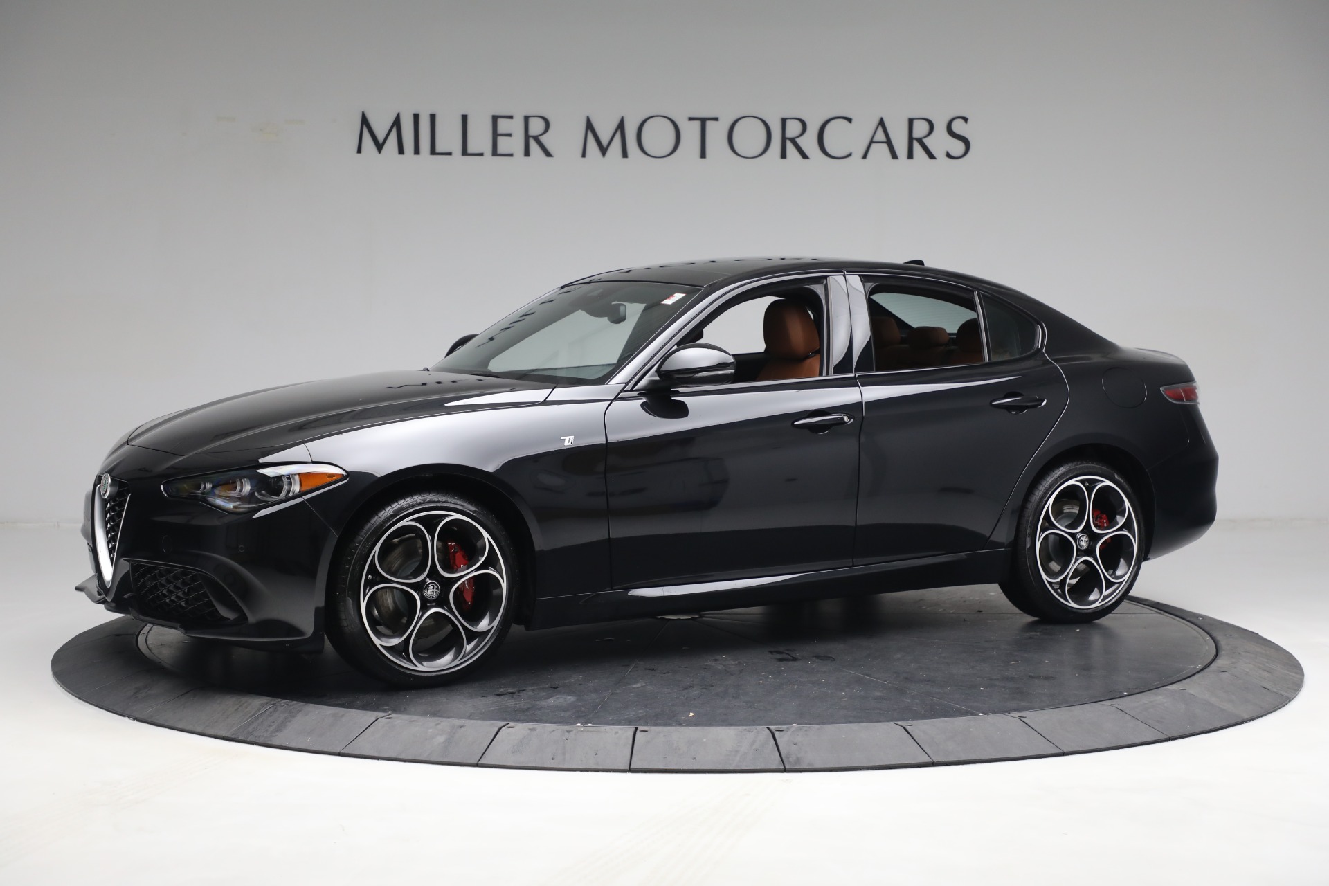 New 2024 Alfa Romeo Giulia Ti | St. Petersburg, FL