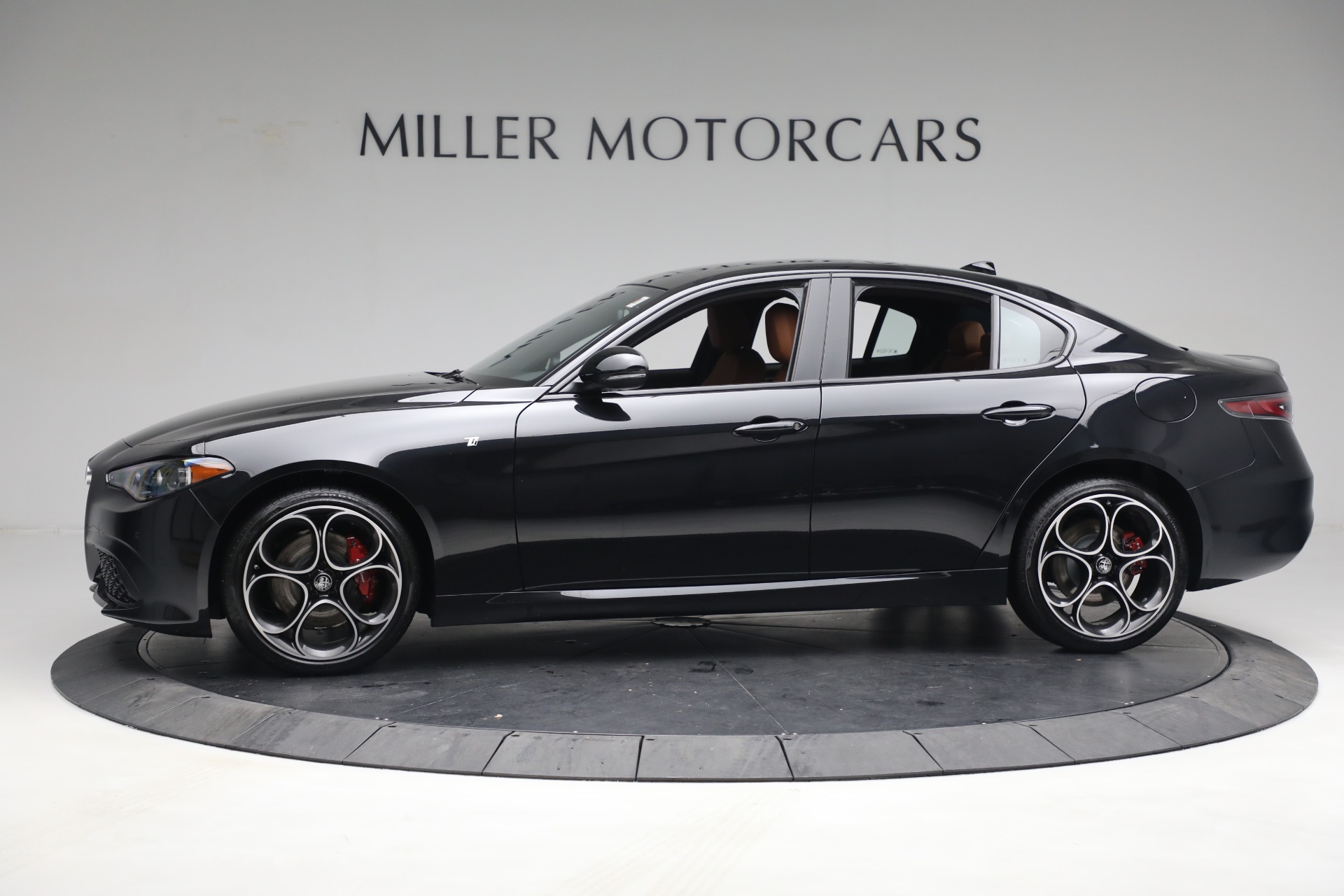 New 2024 Alfa Romeo Giulia Ti | St. Petersburg, FL