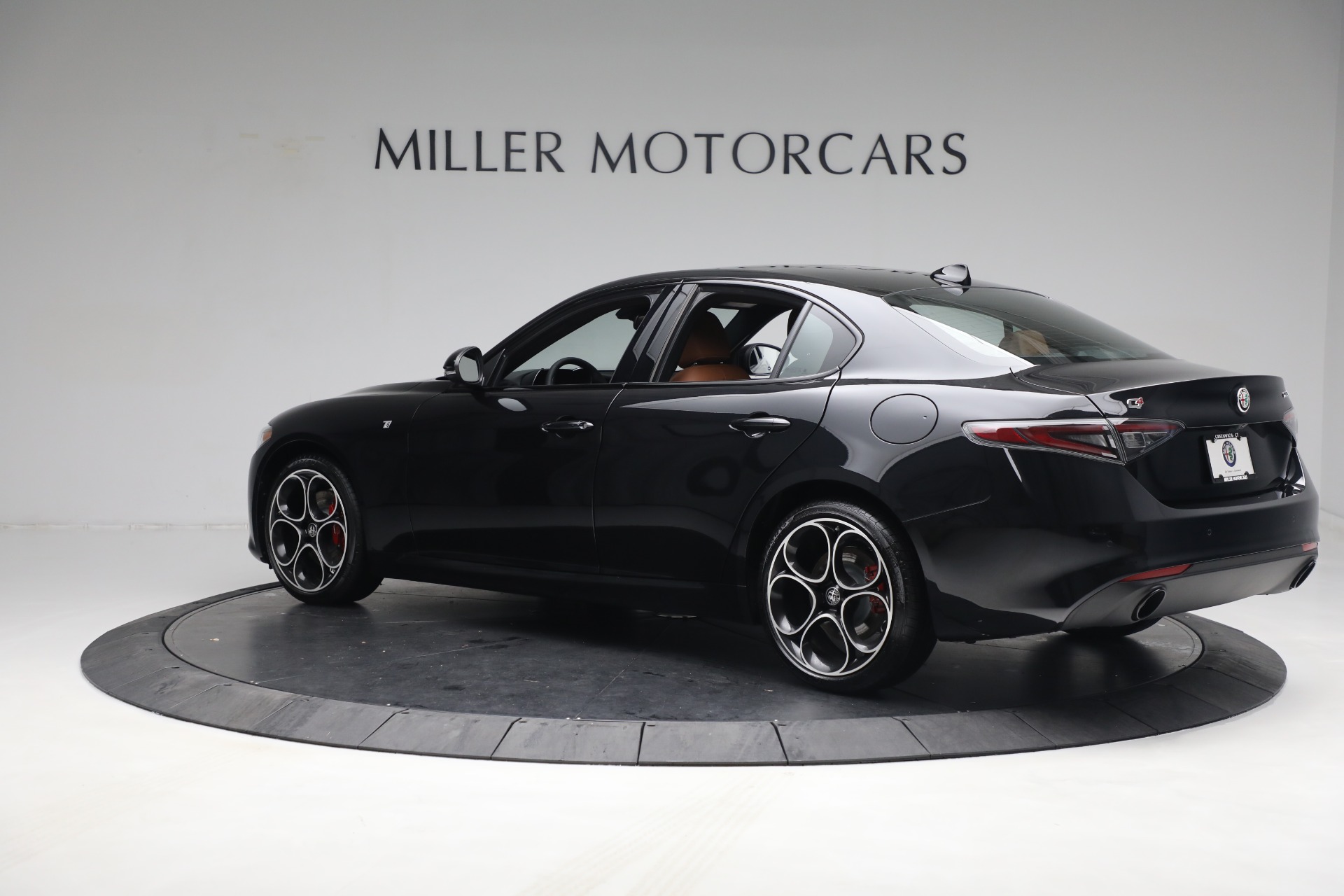 New 2024 Alfa Romeo Giulia Ti | St. Petersburg, FL