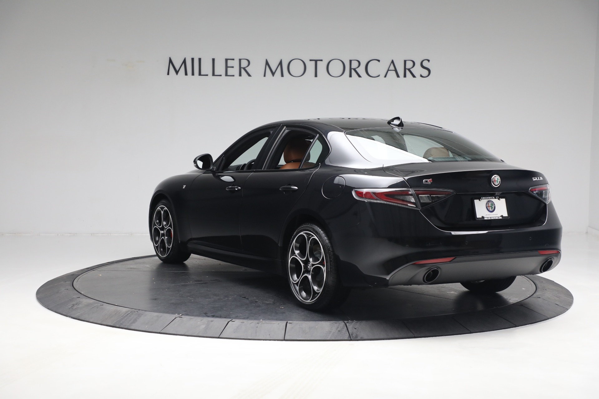 New 2024 Alfa Romeo Giulia Ti | St. Petersburg, FL