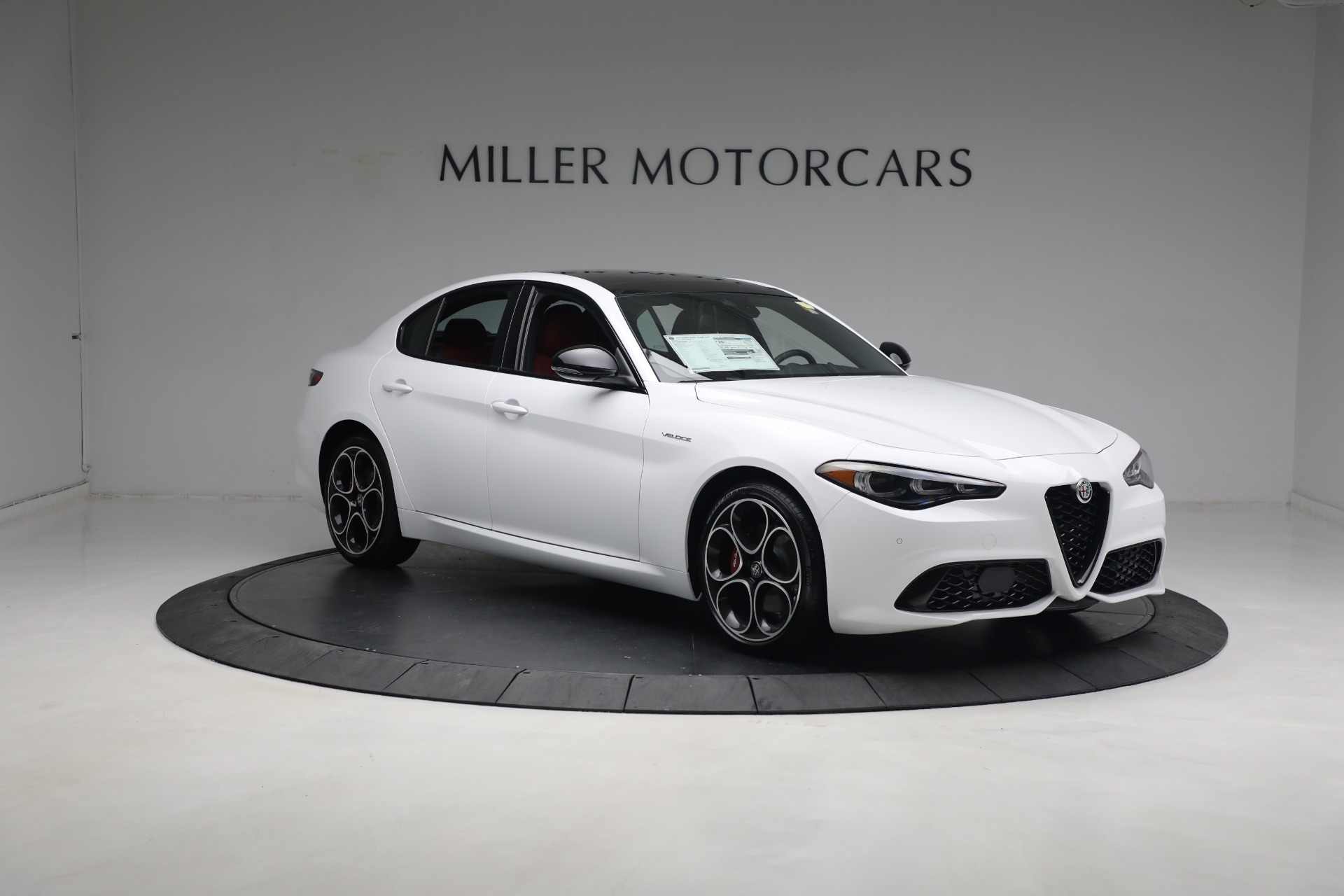 New 2024 Alfa Romeo Giulia Ti | St. Petersburg, FL