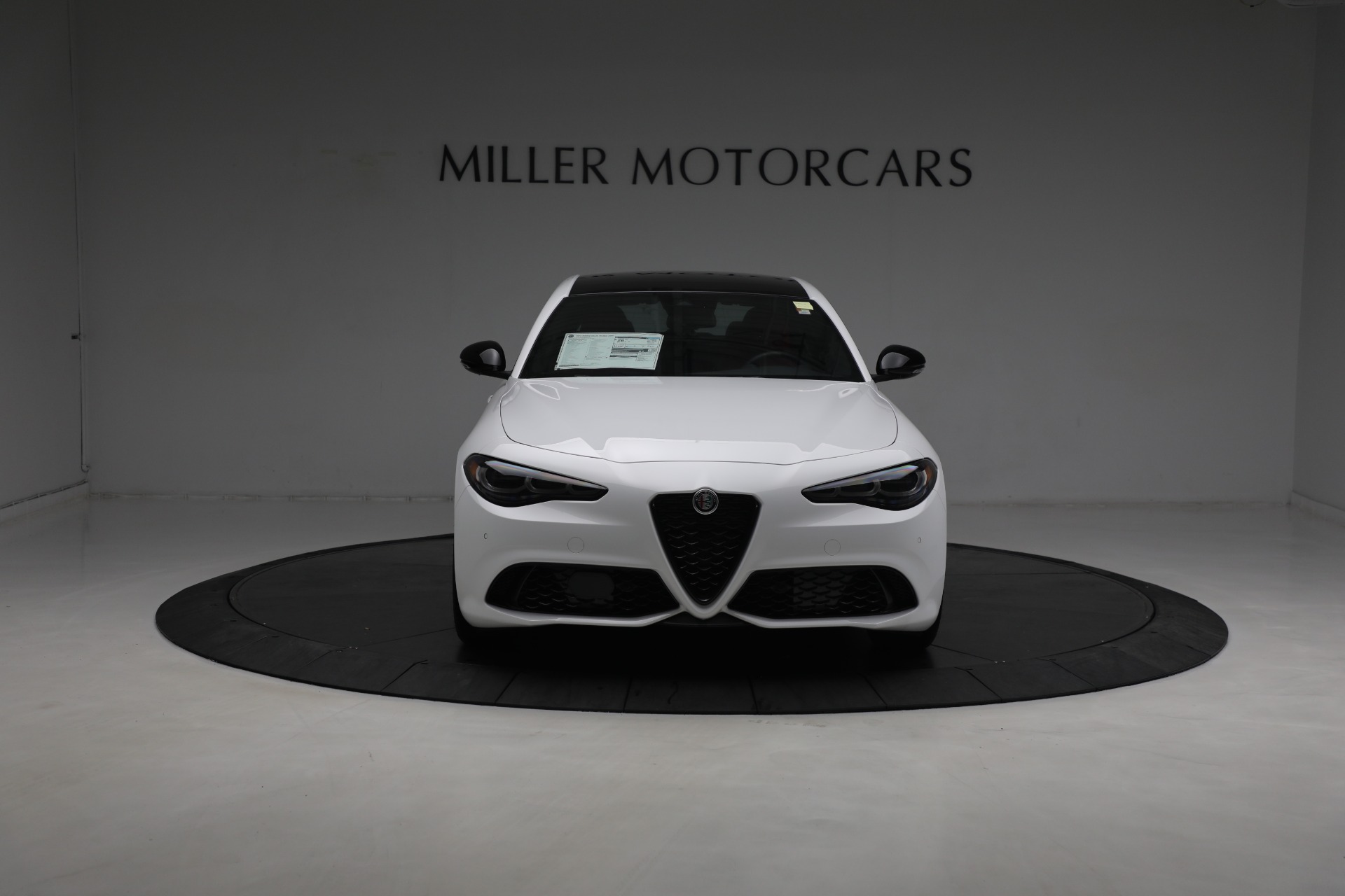 New 2024 Alfa Romeo Giulia Ti | St. Petersburg, FL