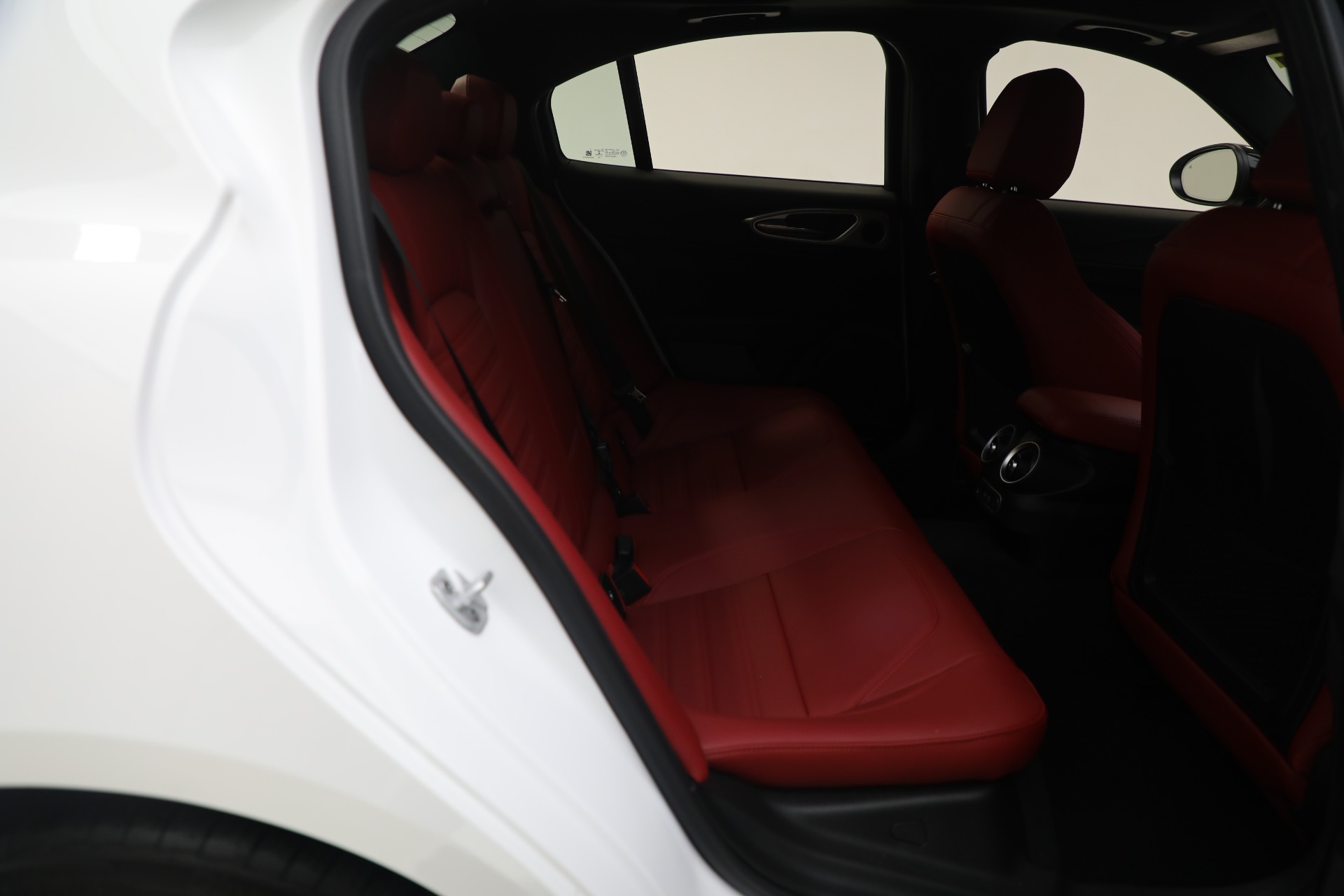 New 2024 Alfa Romeo Giulia Ti | St. Petersburg, FL