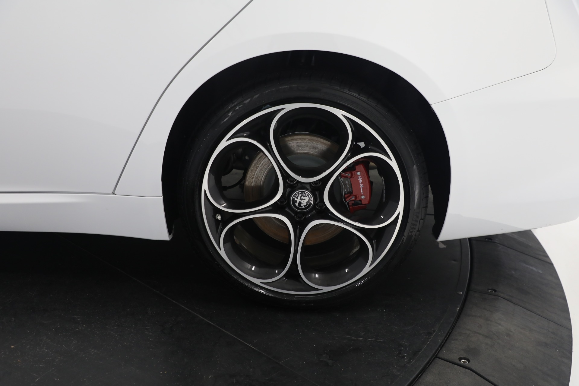 New 2024 Alfa Romeo Giulia Ti | St. Petersburg, FL