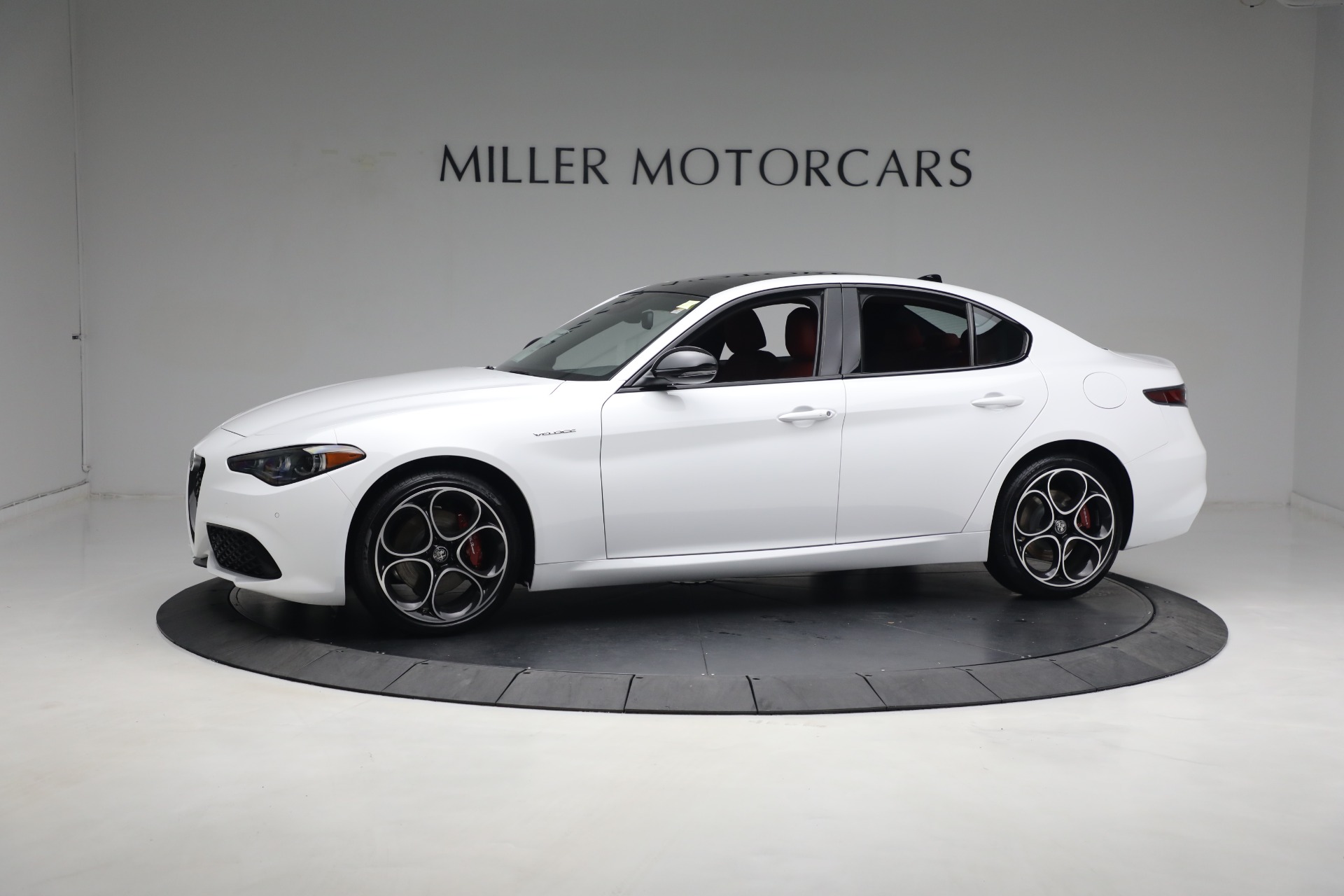 New 2024 Alfa Romeo Giulia Ti | St. Petersburg, FL