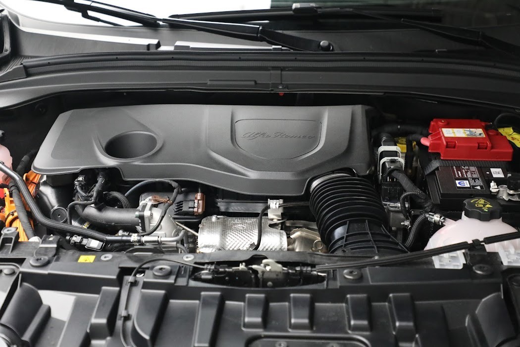 New 2024 Alfa Romeo Tonale Ti | St. Petersburg, FL