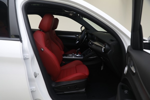 New 2024 Alfa Romeo Stelvio Ti | St. Petersburg, FL