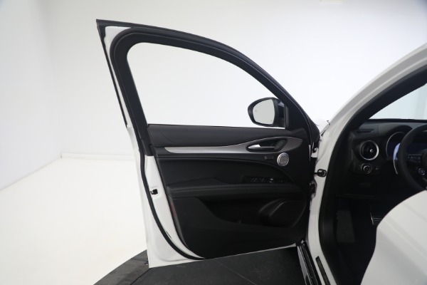 New 2024 Alfa Romeo Stelvio Ti | St. Petersburg, FL