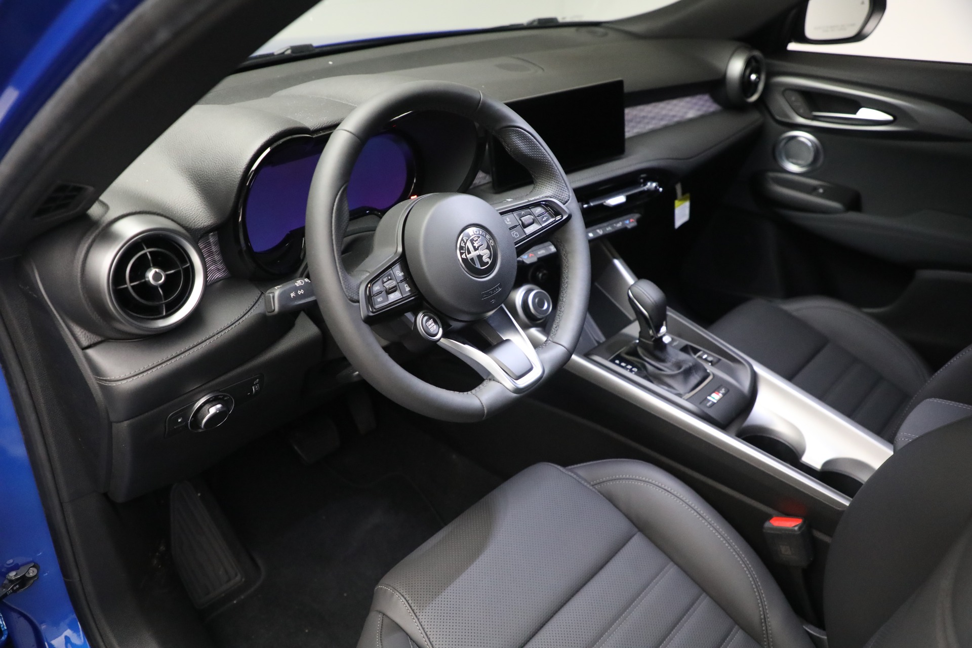 New 2024 Alfa Romeo Tonale Ti | St. Petersburg, FL