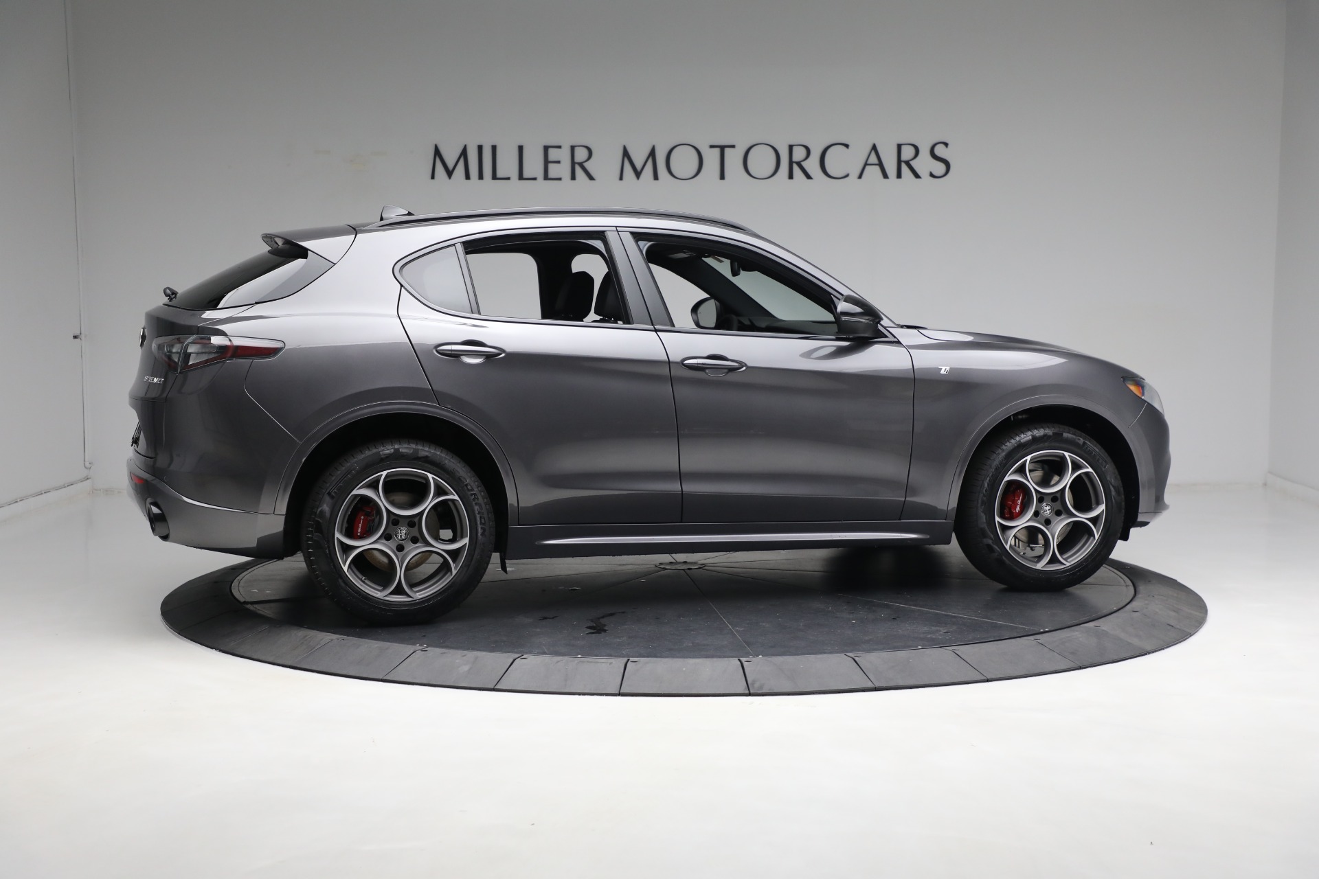 New 2024 Alfa Romeo Stelvio Ti | St. Petersburg, FL