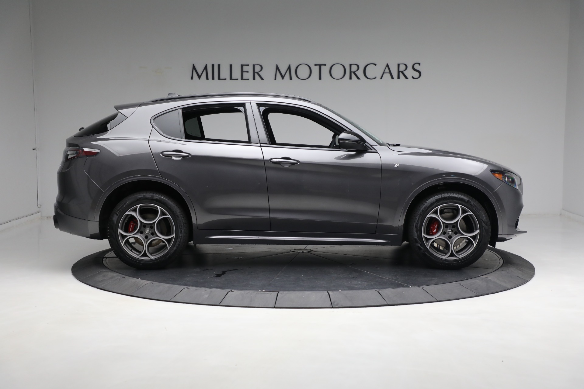 New 2024 Alfa Romeo Stelvio Ti | St. Petersburg, FL