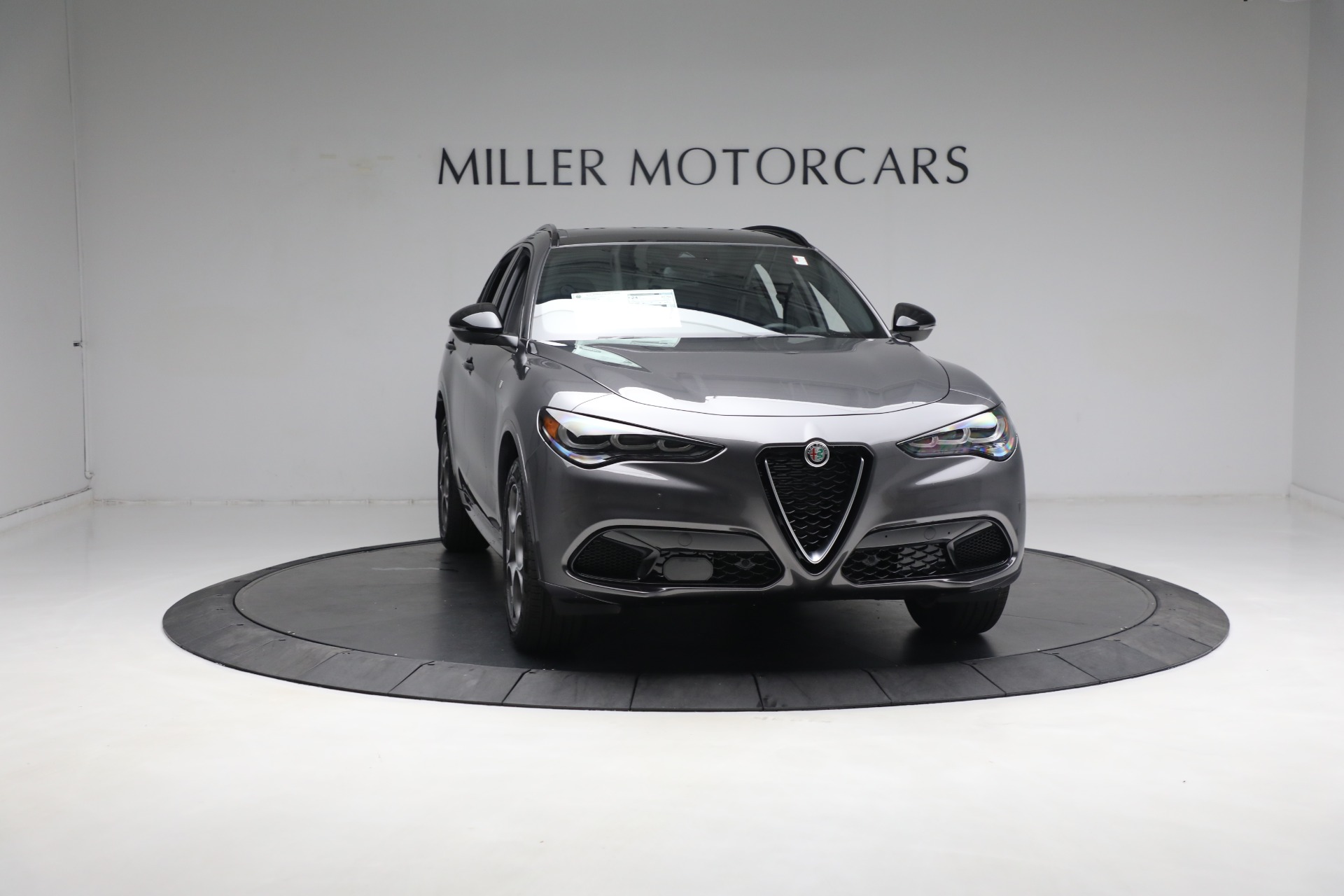 New 2024 Alfa Romeo Stelvio Ti | St. Petersburg, FL