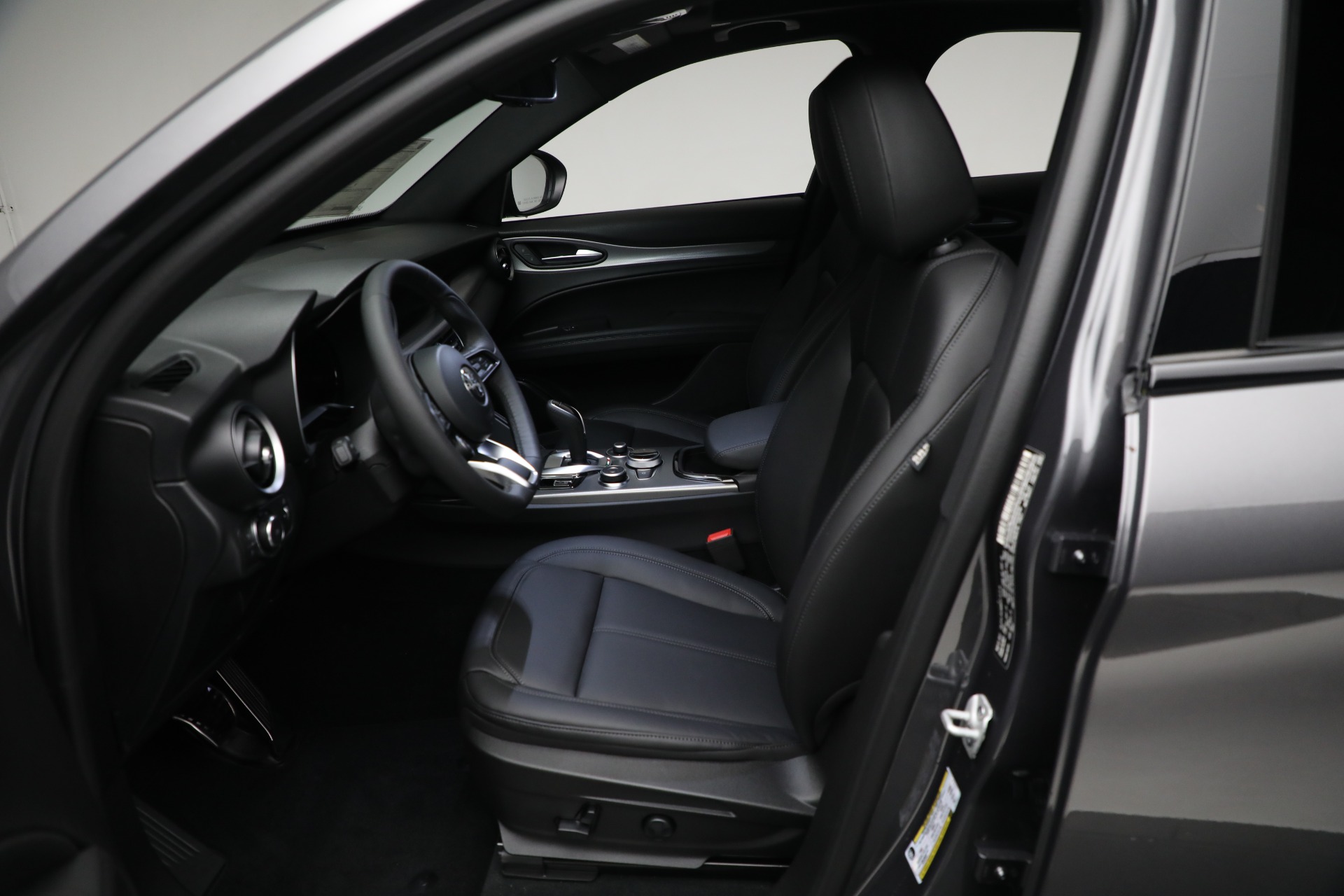 New 2024 Alfa Romeo Stelvio Ti | St. Petersburg, FL