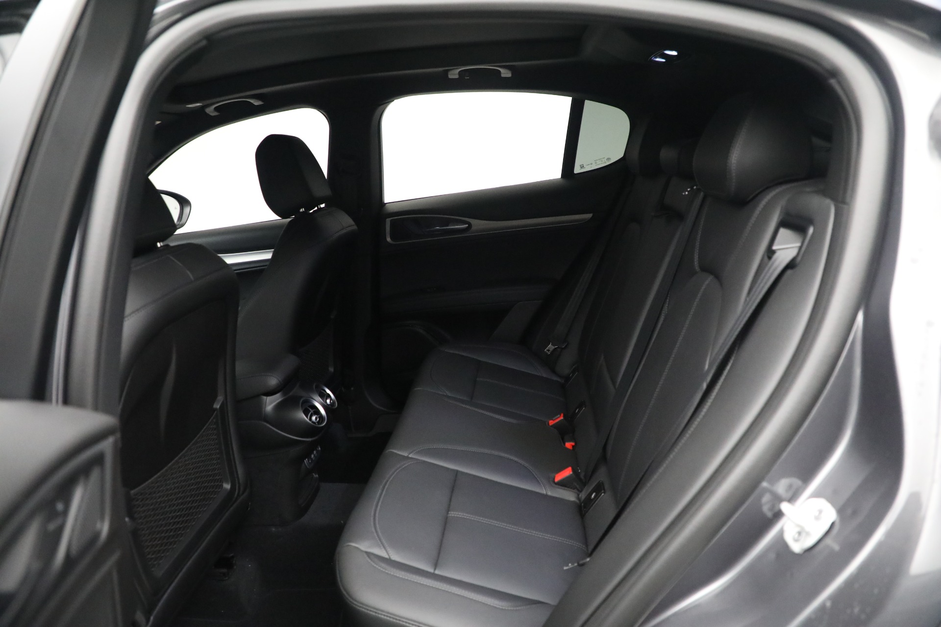 New 2024 Alfa Romeo Stelvio Ti | St. Petersburg, FL