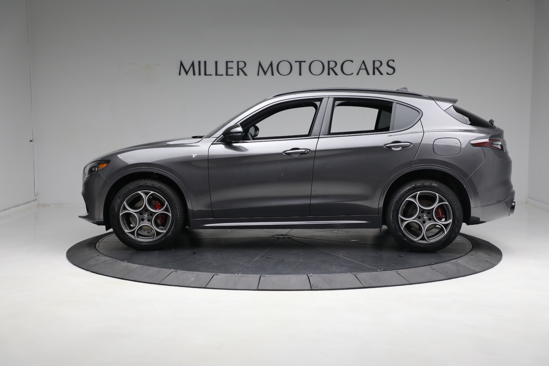 New 2024 Alfa Romeo Stelvio Ti | St. Petersburg, FL