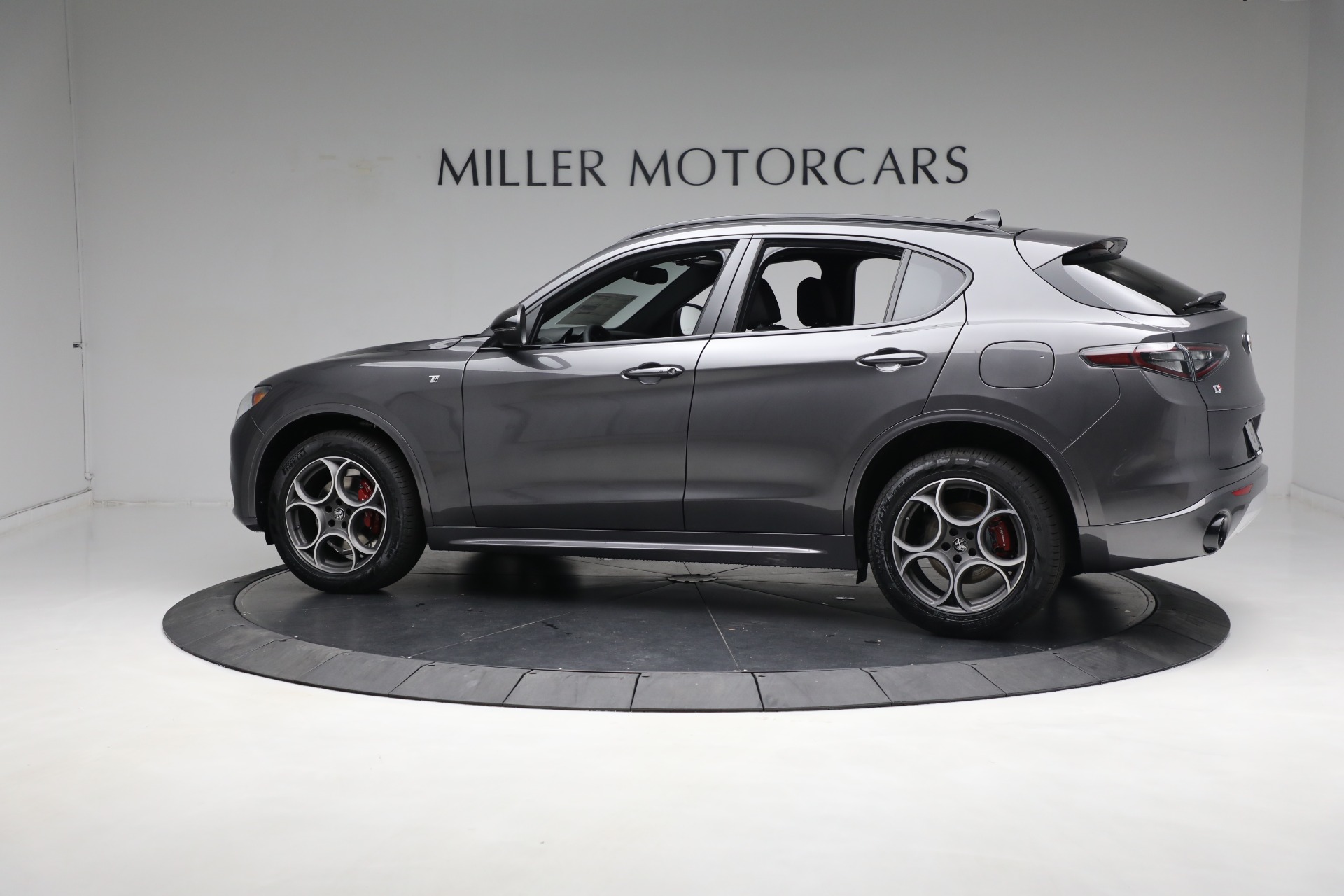 New 2024 Alfa Romeo Stelvio Ti | St. Petersburg, FL
