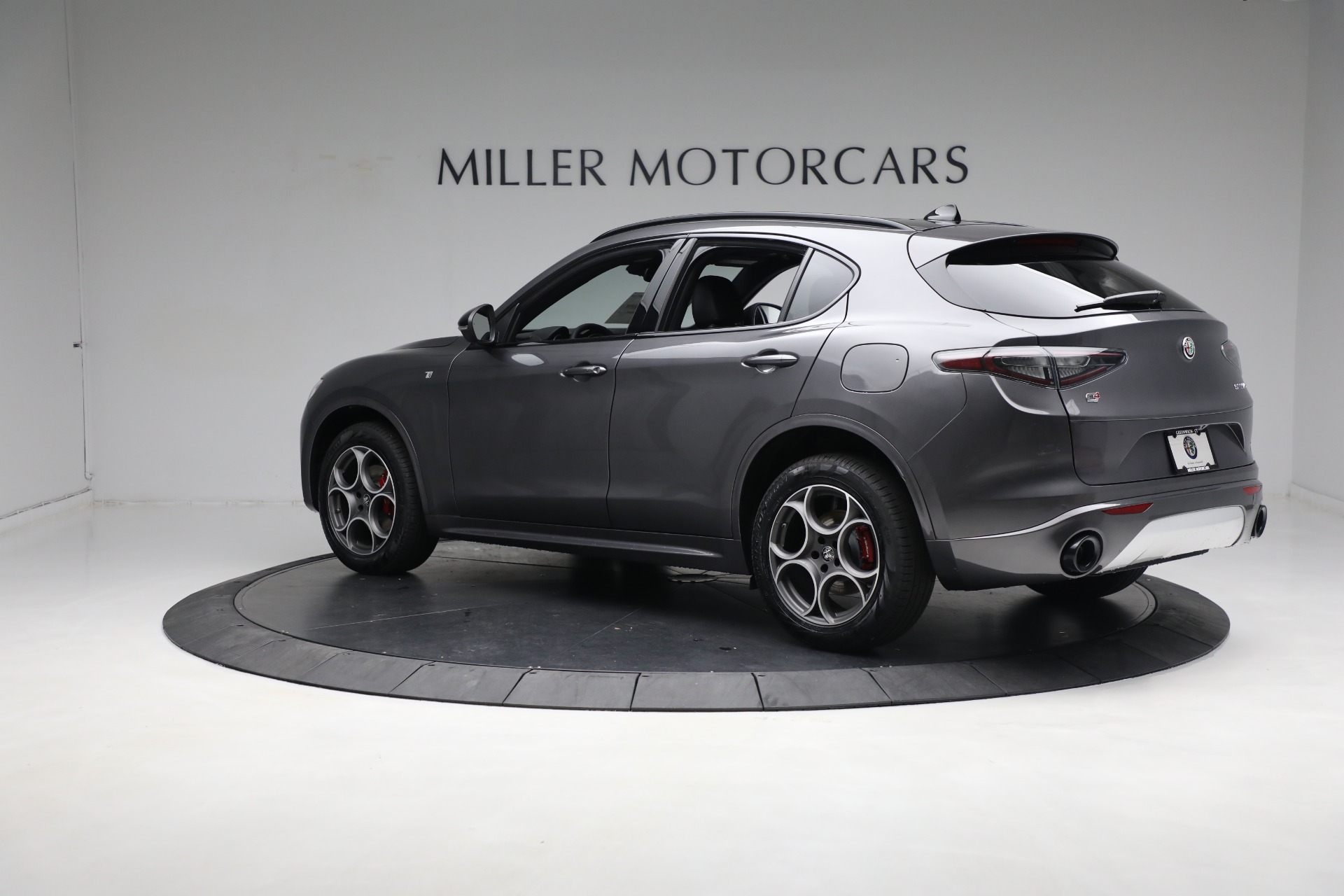 New 2024 Alfa Romeo Stelvio Ti | St. Petersburg, FL