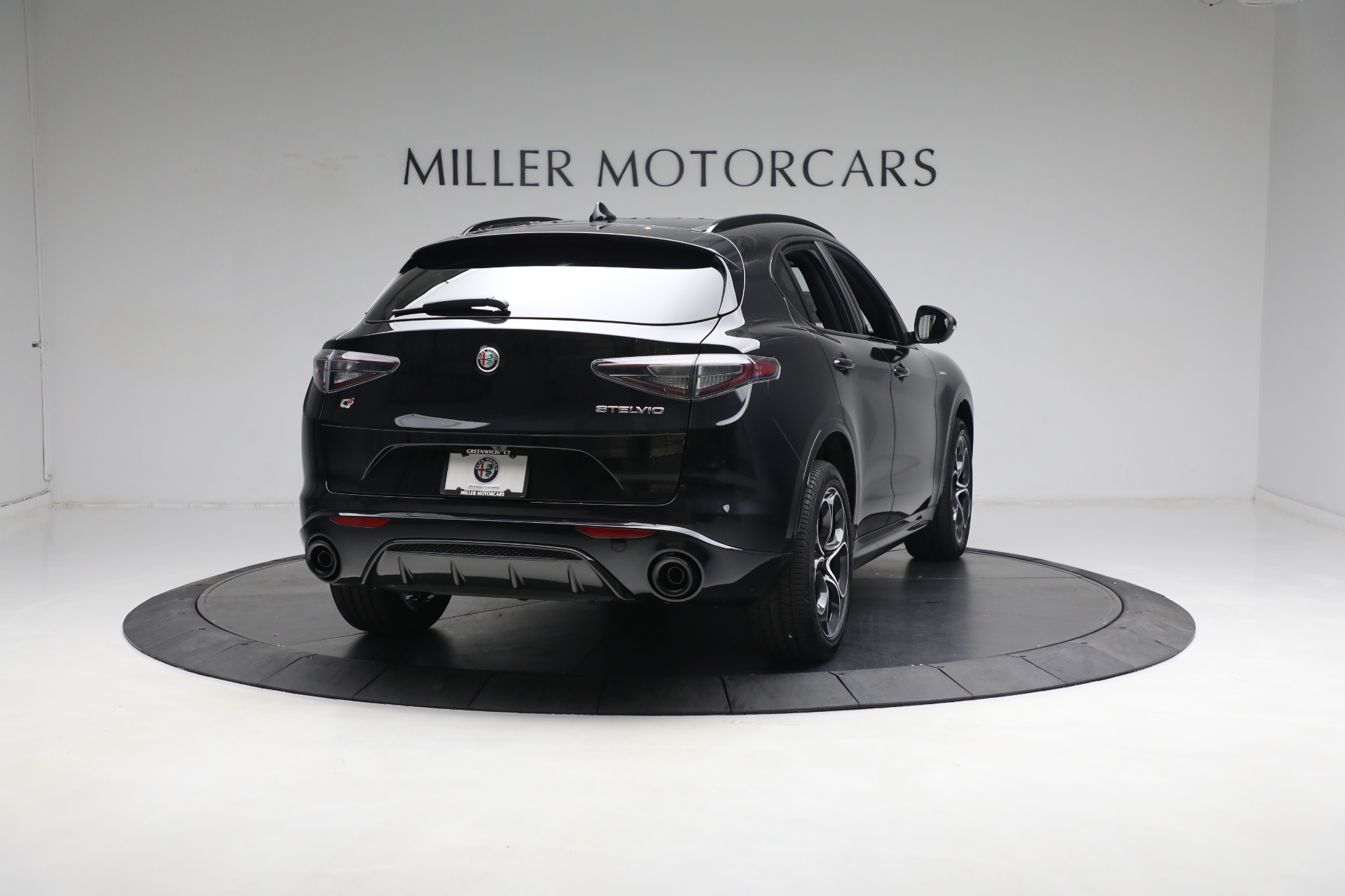 New 2024 Alfa Romeo Stelvio Veloce | St. Petersburg, FL