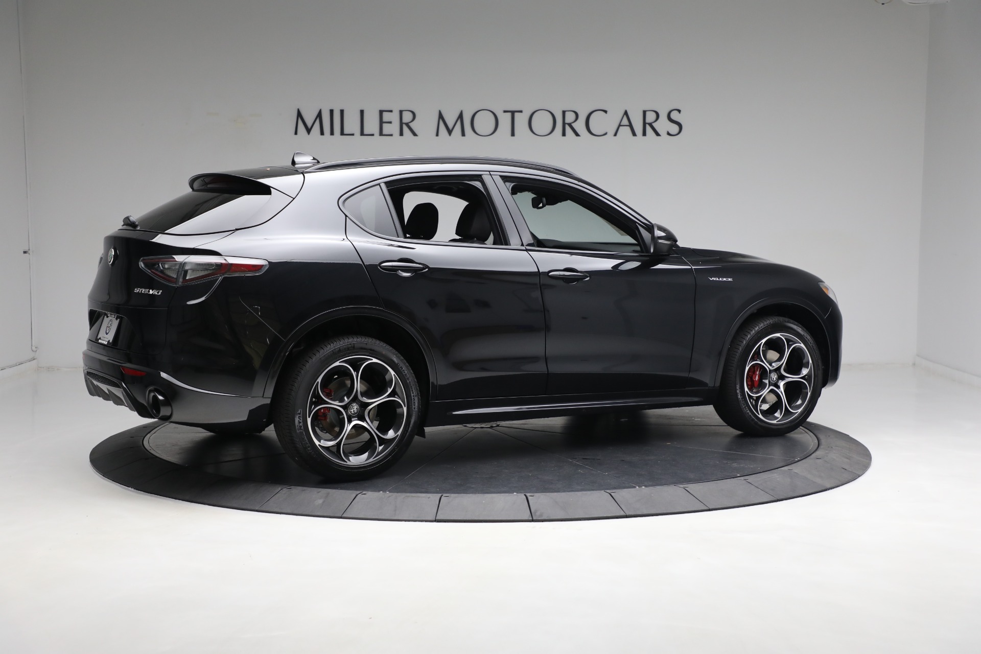 New 2024 Alfa Romeo Stelvio Veloce | St. Petersburg, FL