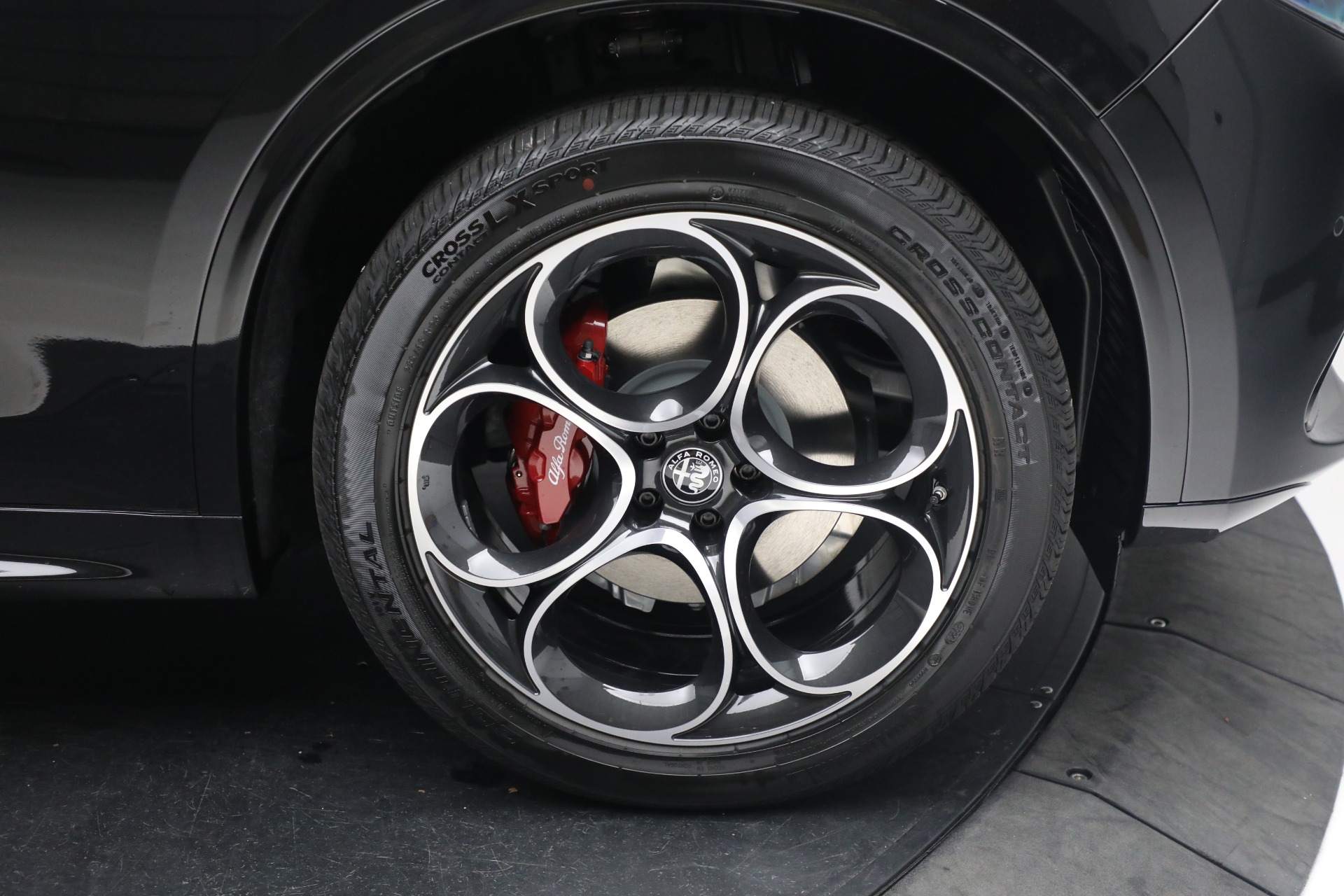 New 2024 Alfa Romeo Stelvio Veloce | St. Petersburg, FL