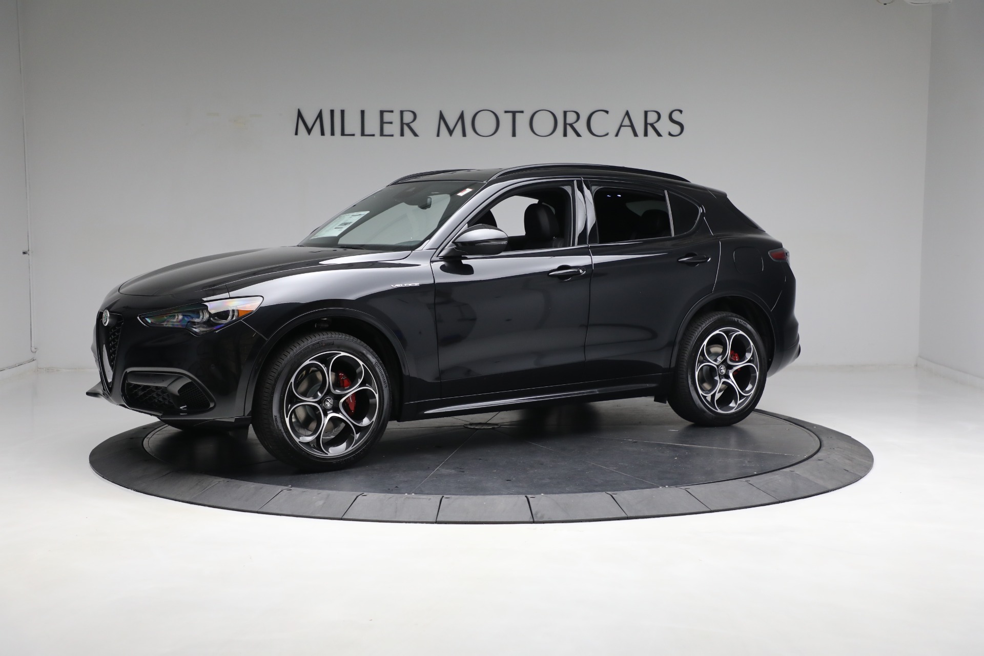 New 2024 Alfa Romeo Stelvio Veloce | St. Petersburg, FL