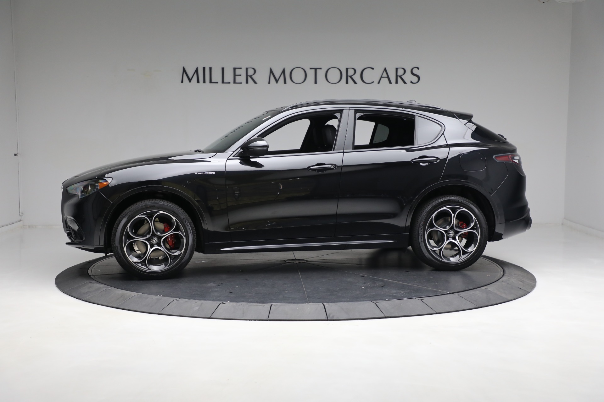 New 2024 Alfa Romeo Stelvio Veloce | St. Petersburg, FL